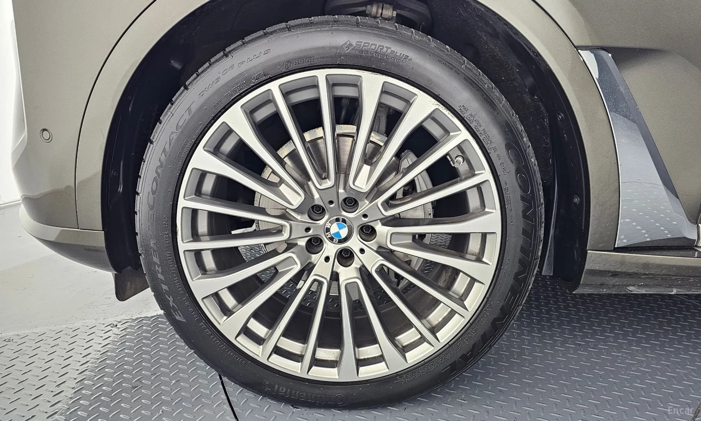 X7 (G07)