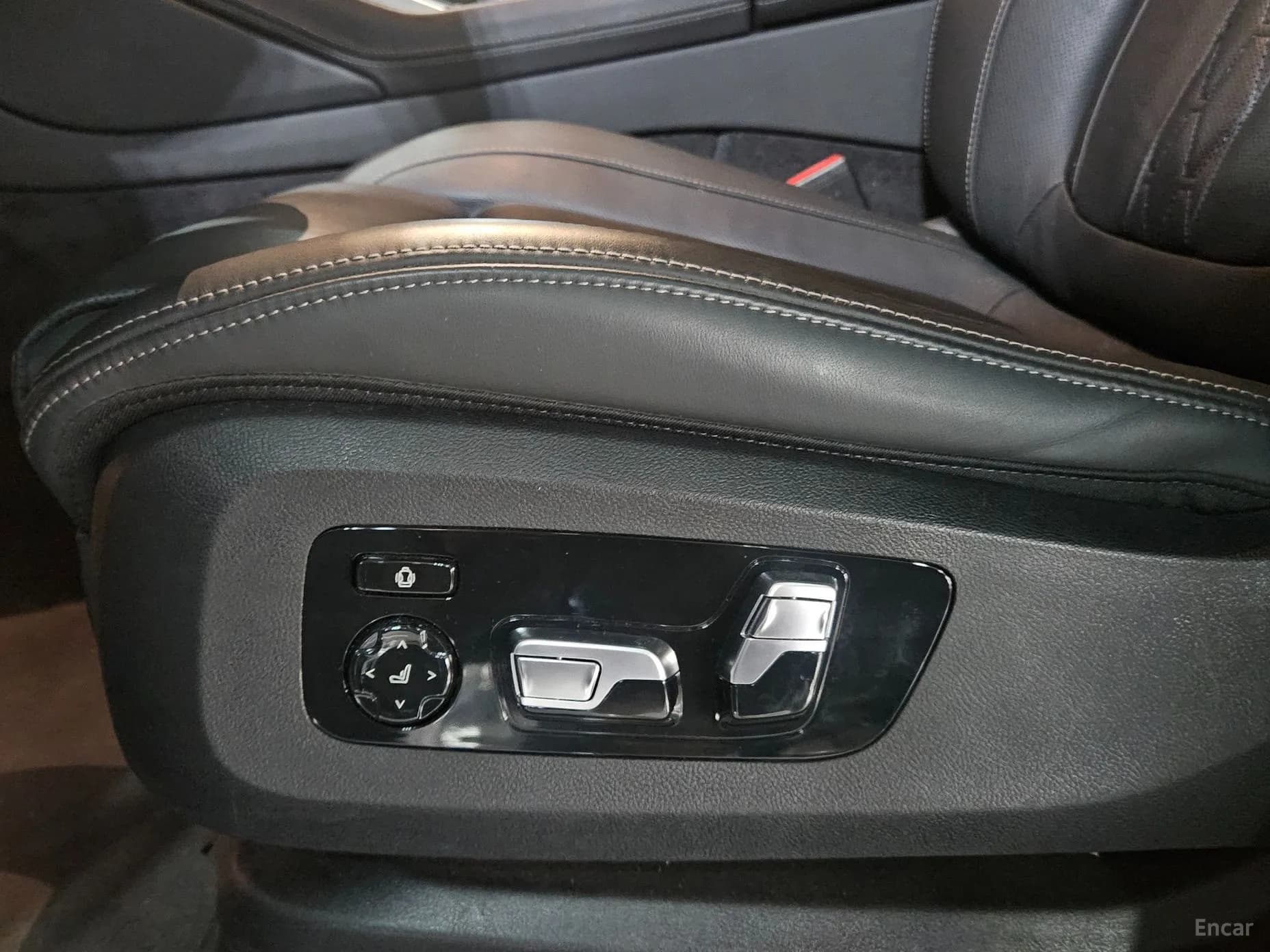 X6 (G06)