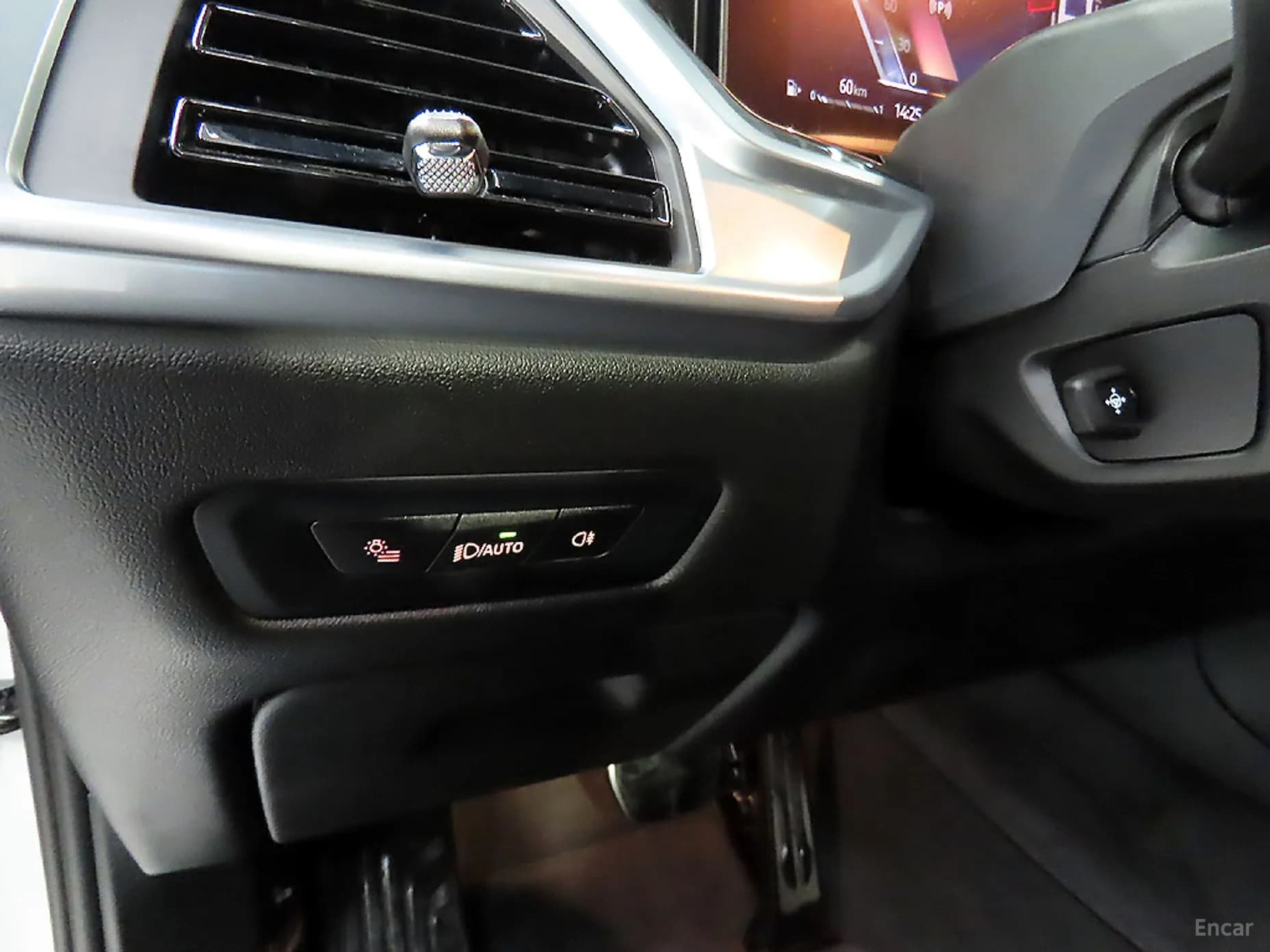 X6 (G06)