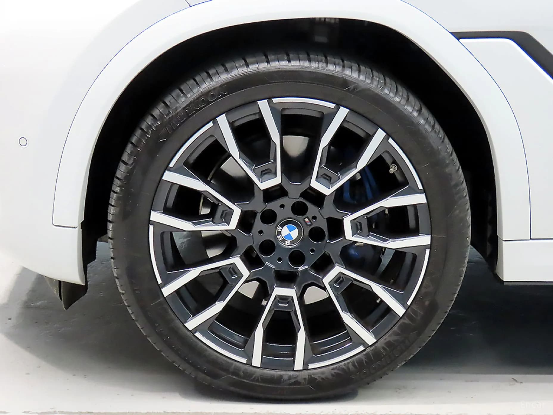 X6 (G06)
