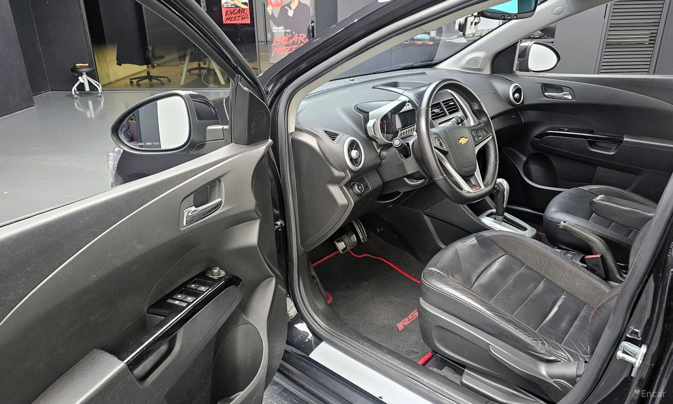 Aveo Hatchback