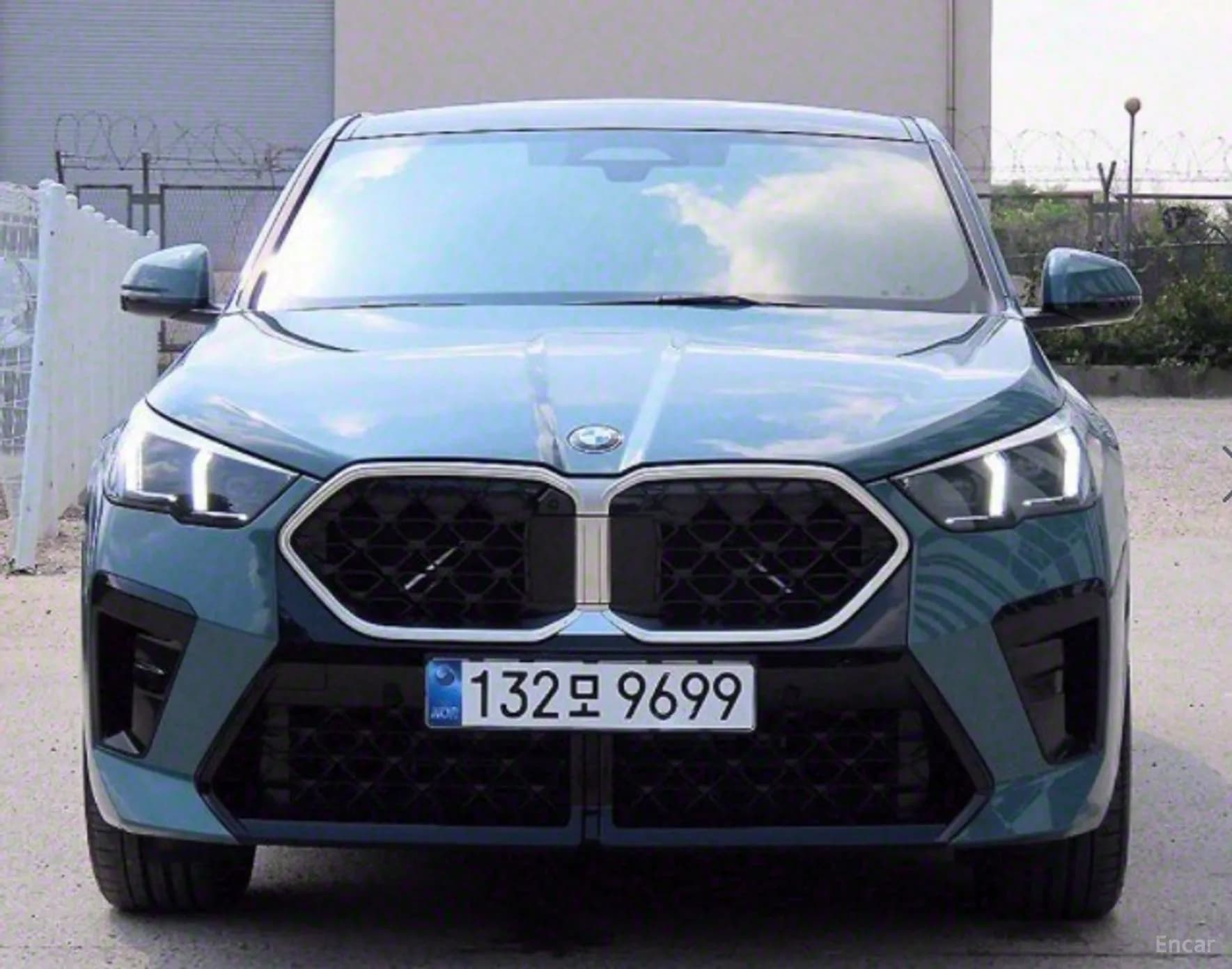 X2 (U10)