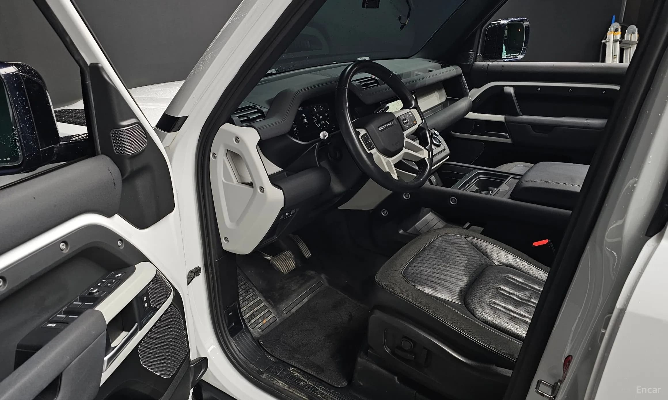Defender (L663)