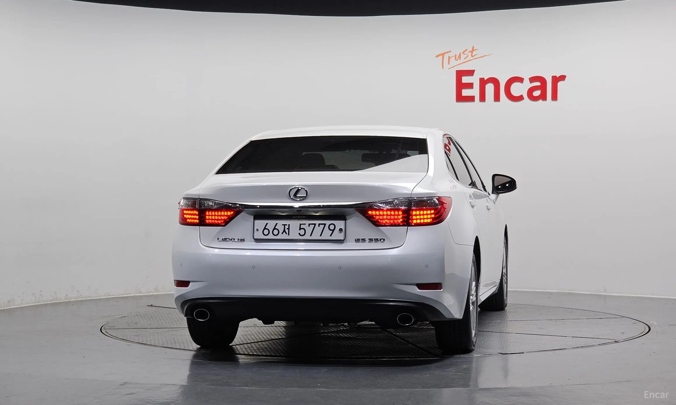 New ES350