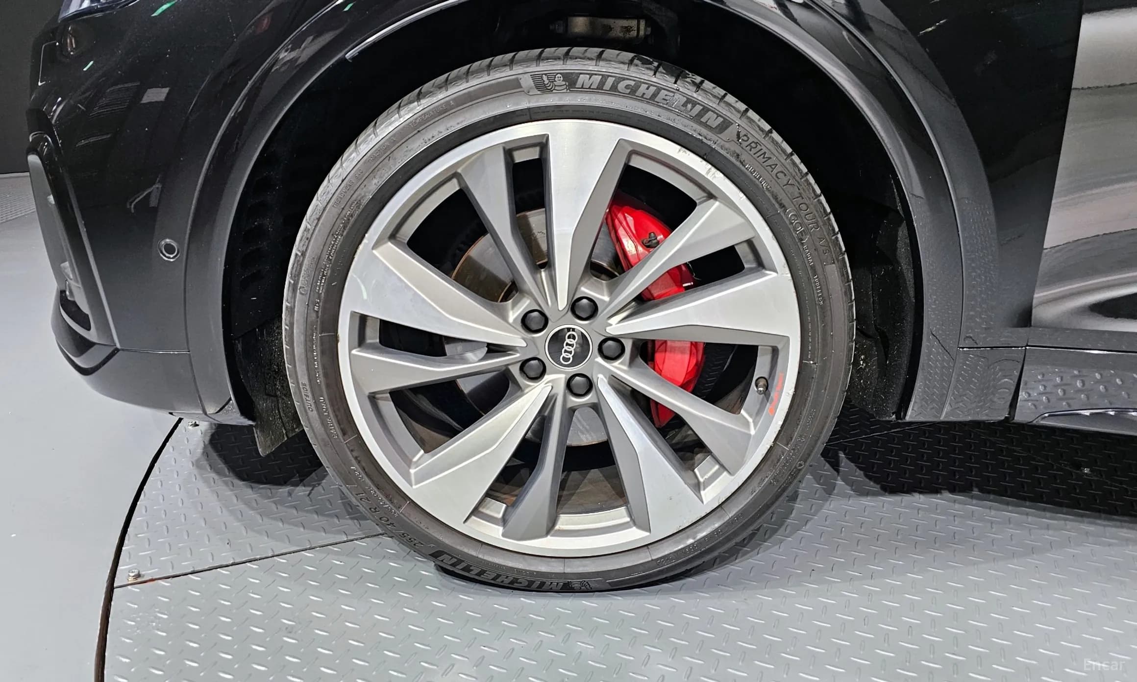 SQ5 (FY)