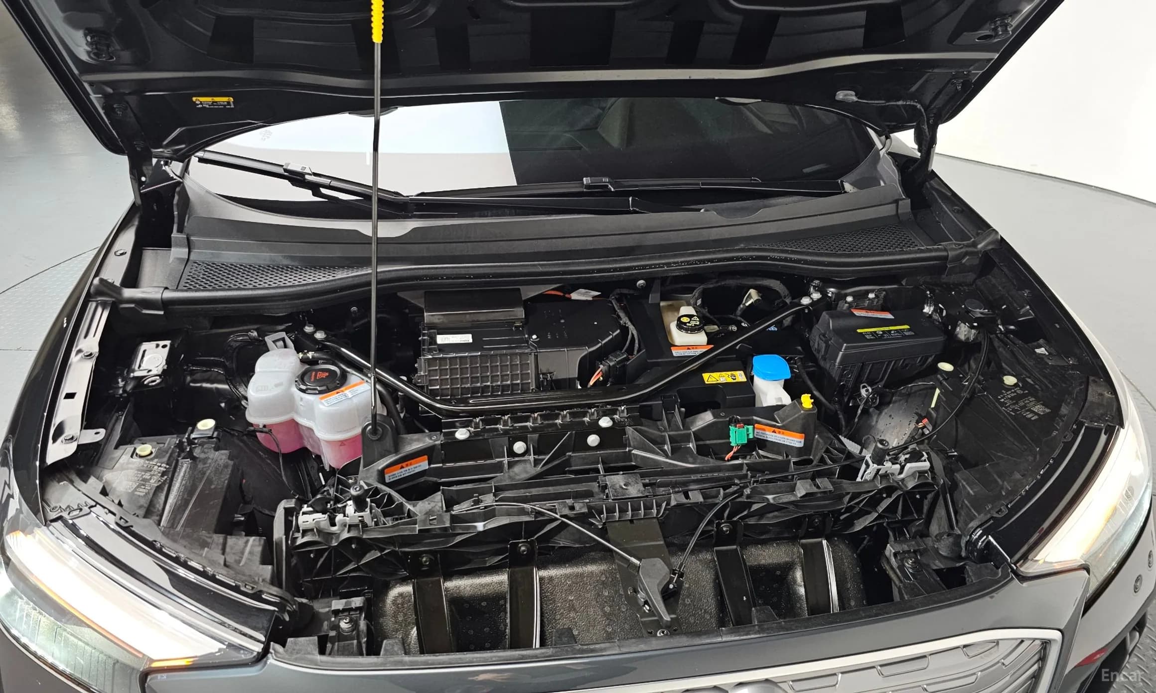 Q4 e-tron (F4)