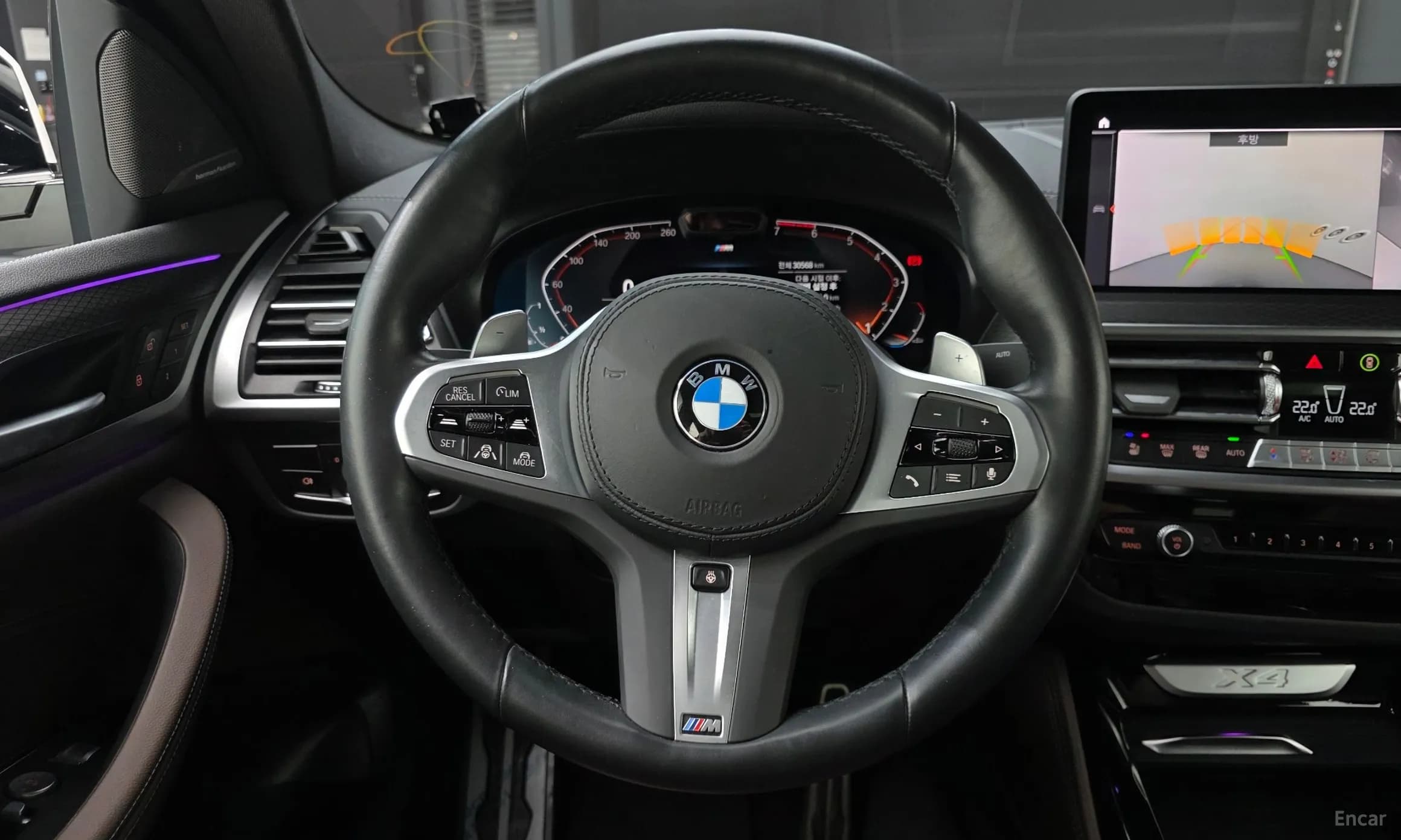 X4 (G02)
