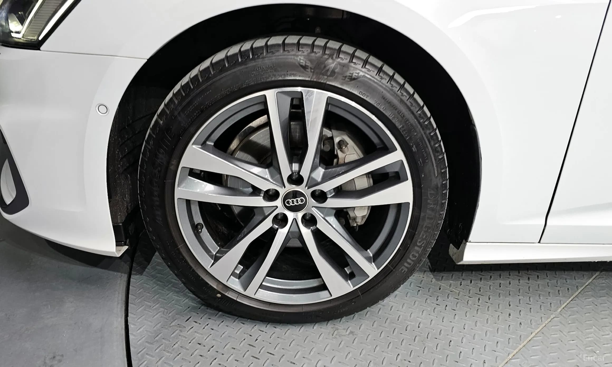 A6 (C8)
