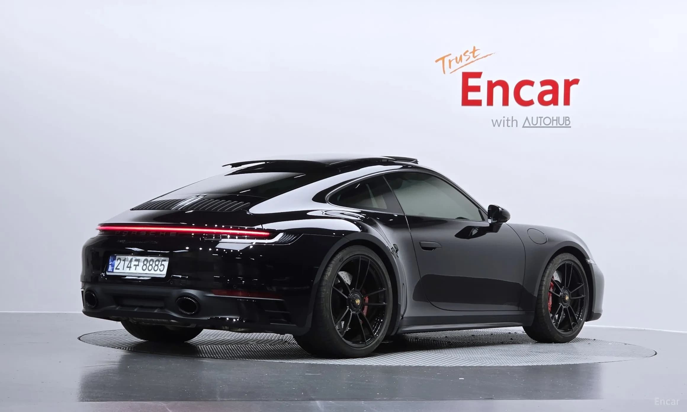 911 (992)