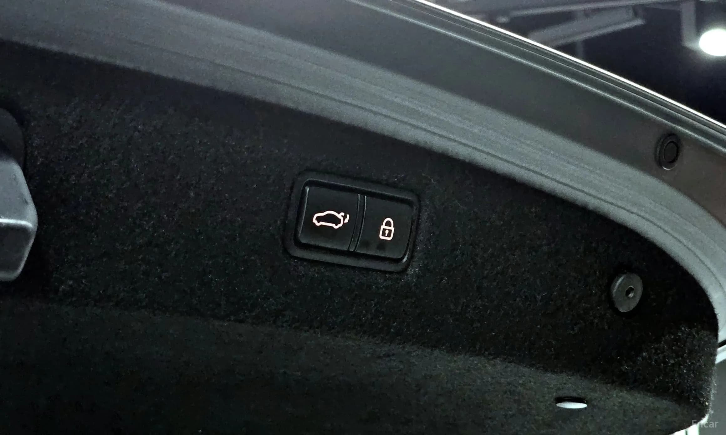 G90