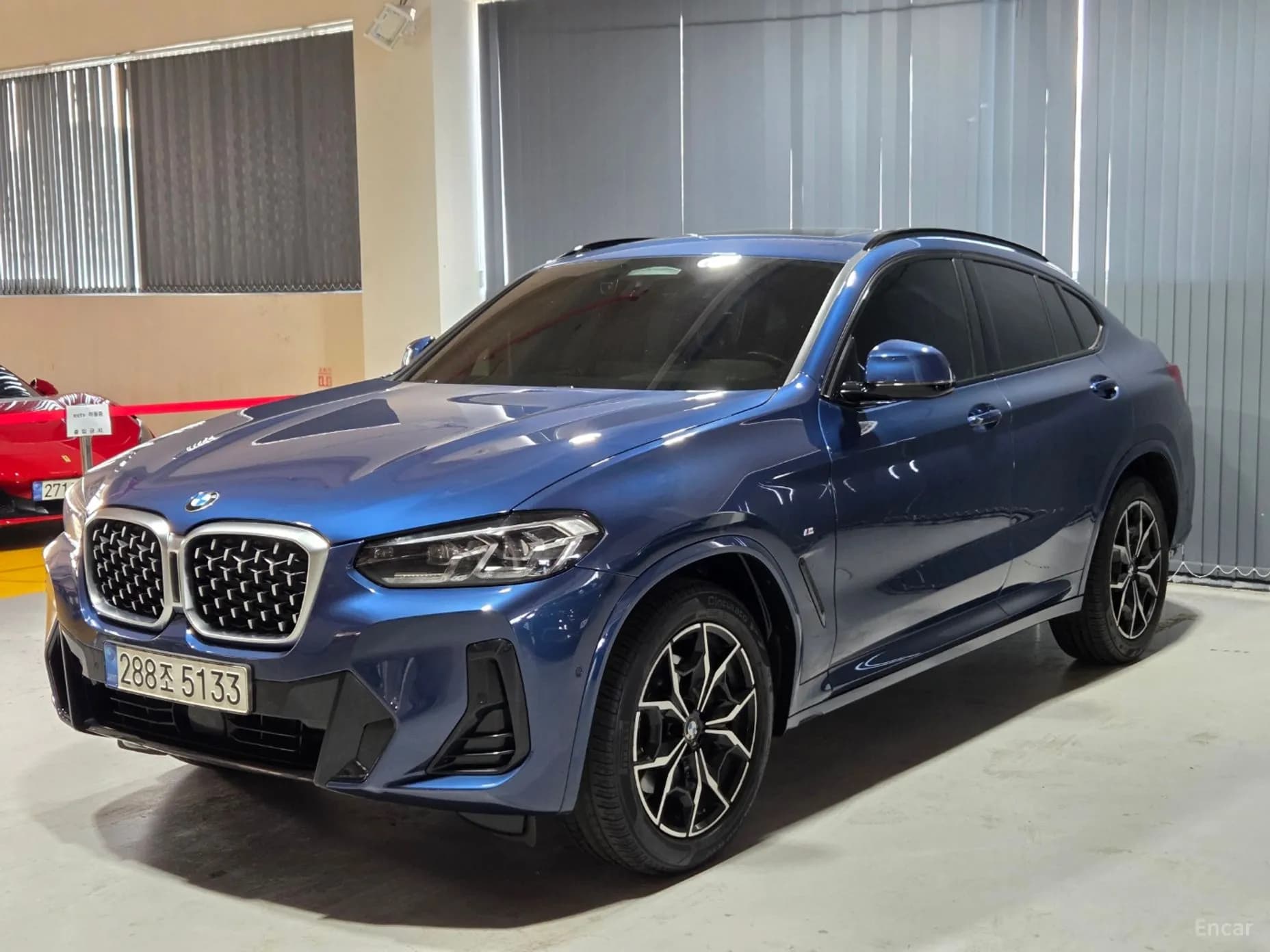 X4 (G02)