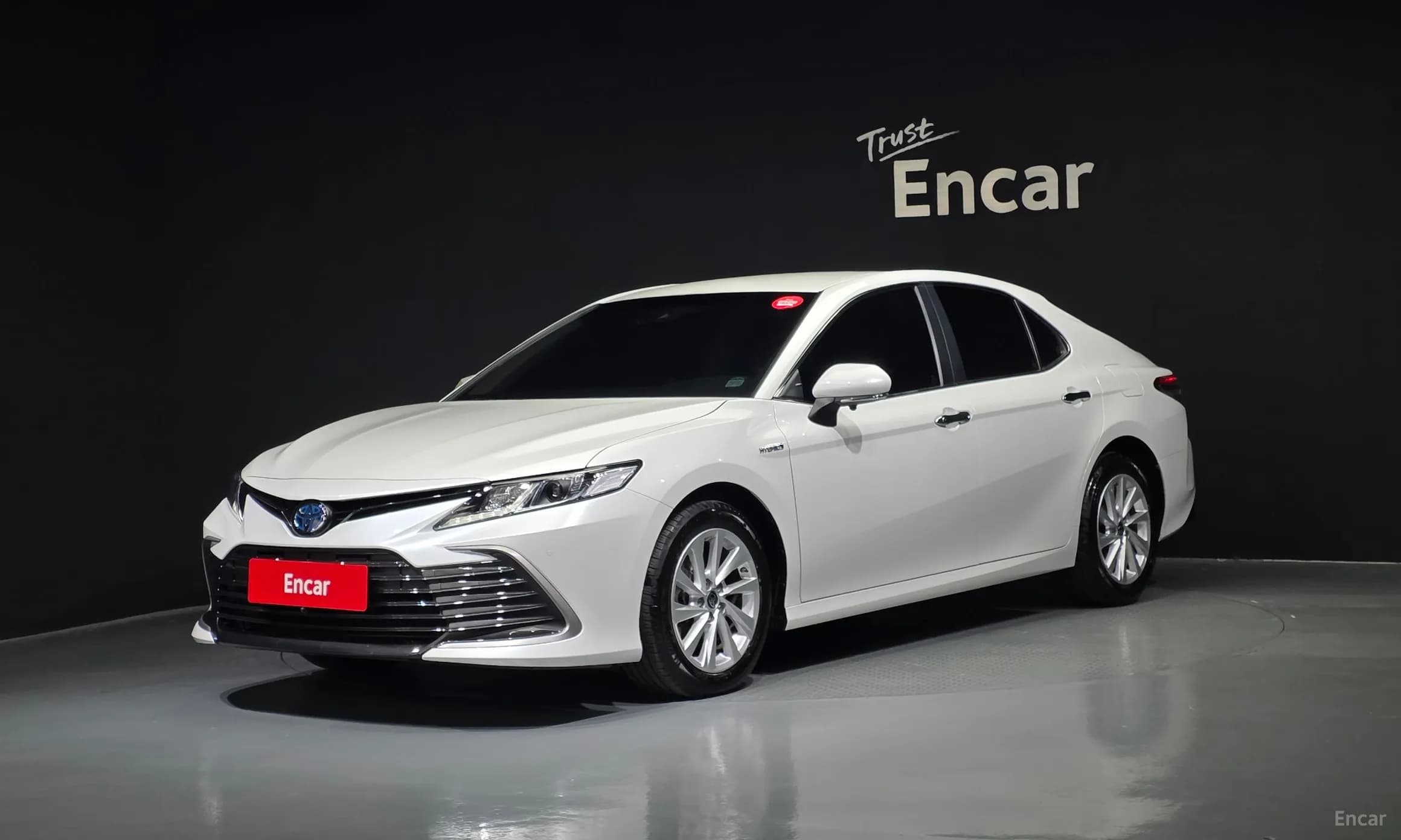 Camry (XV70)