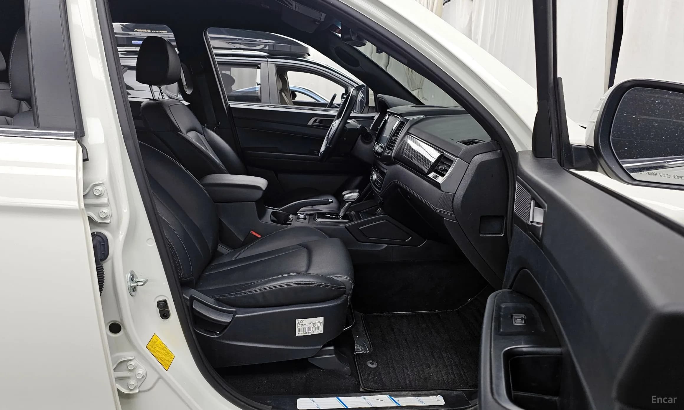 Rexton Sports Khan