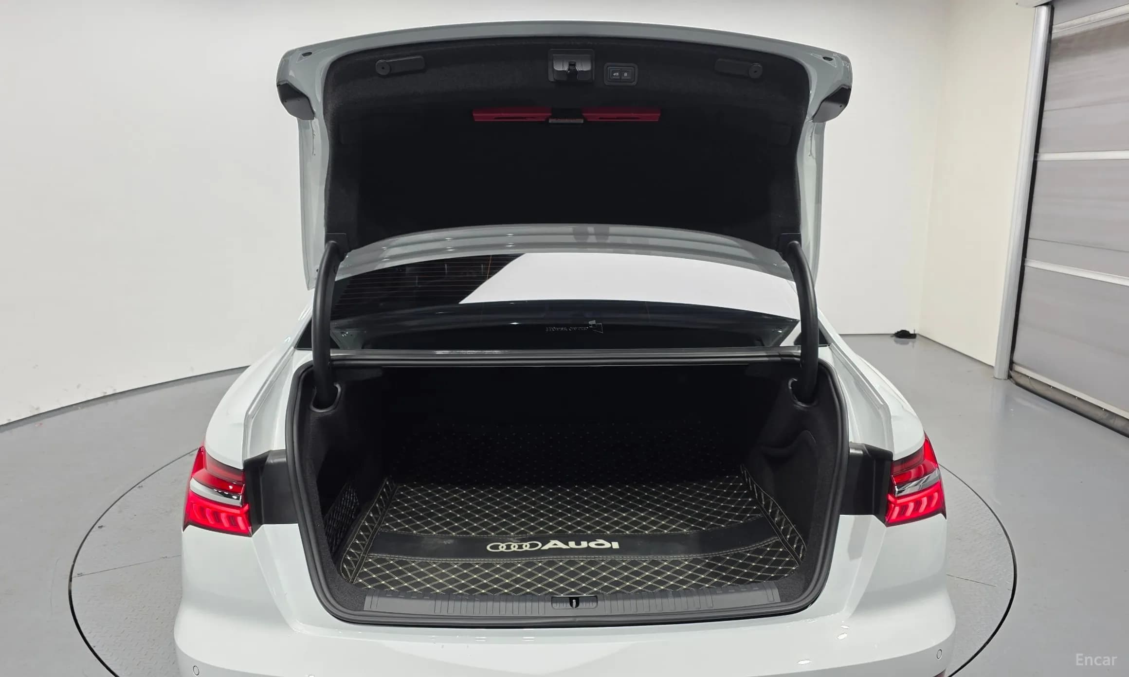 A6 (C8)
