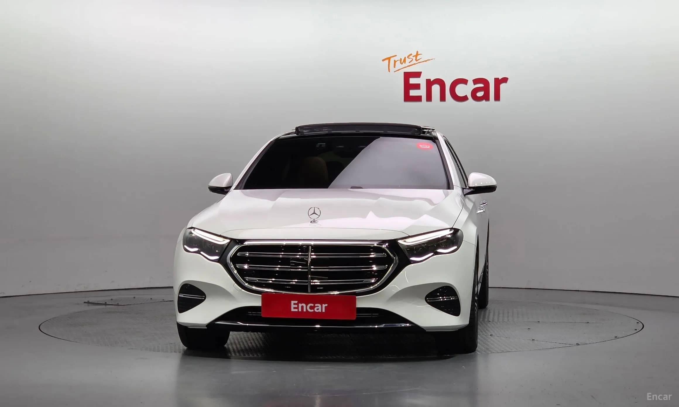 E-Class W214