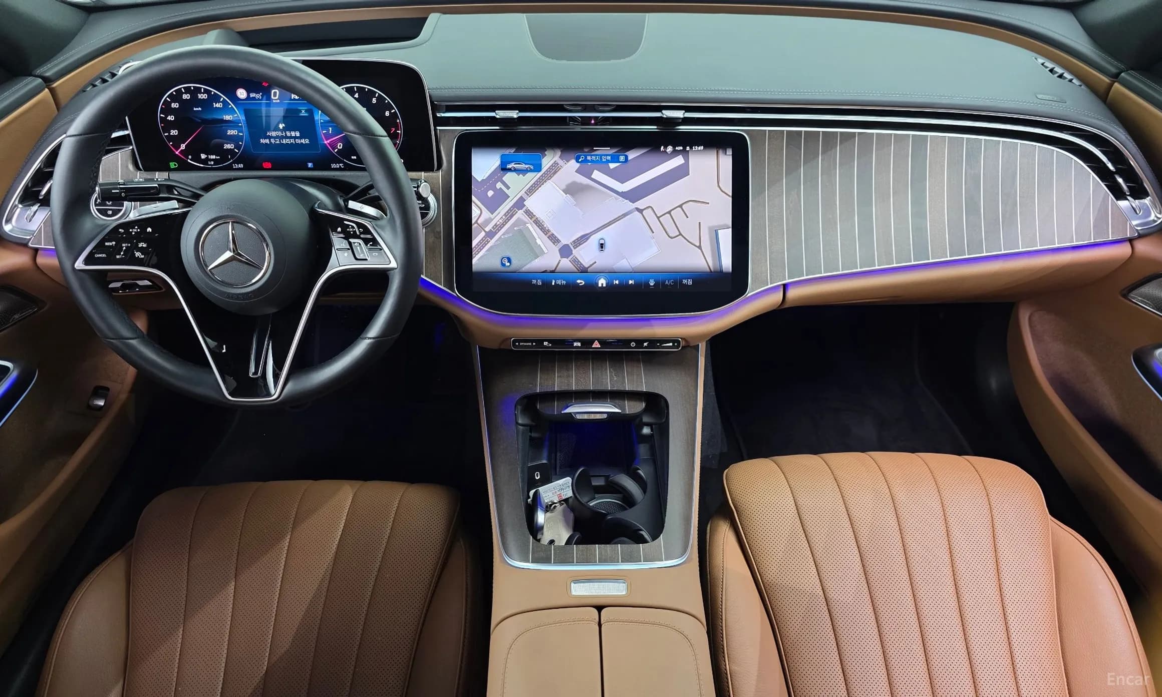E-Class W214