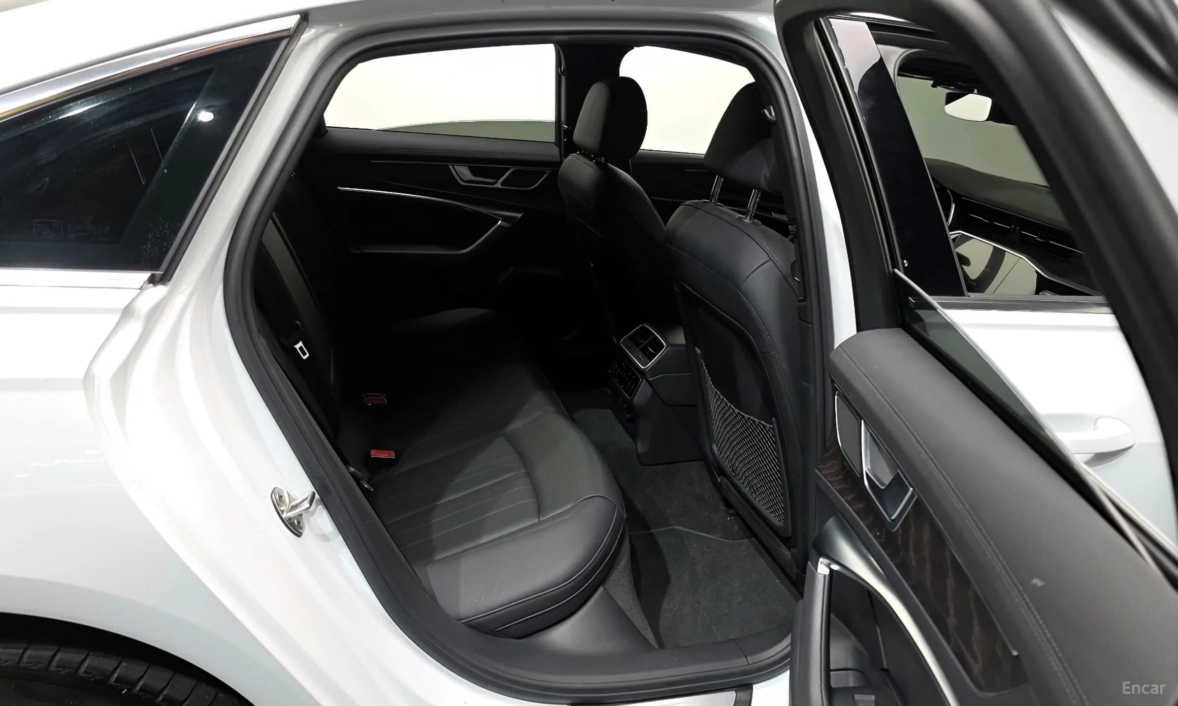 A6 (C8)