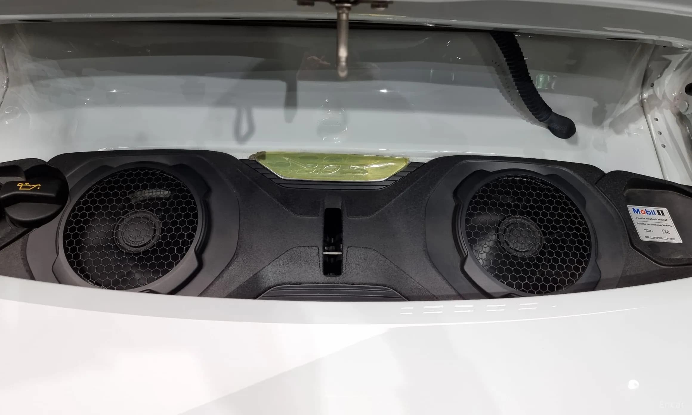 911 (992)