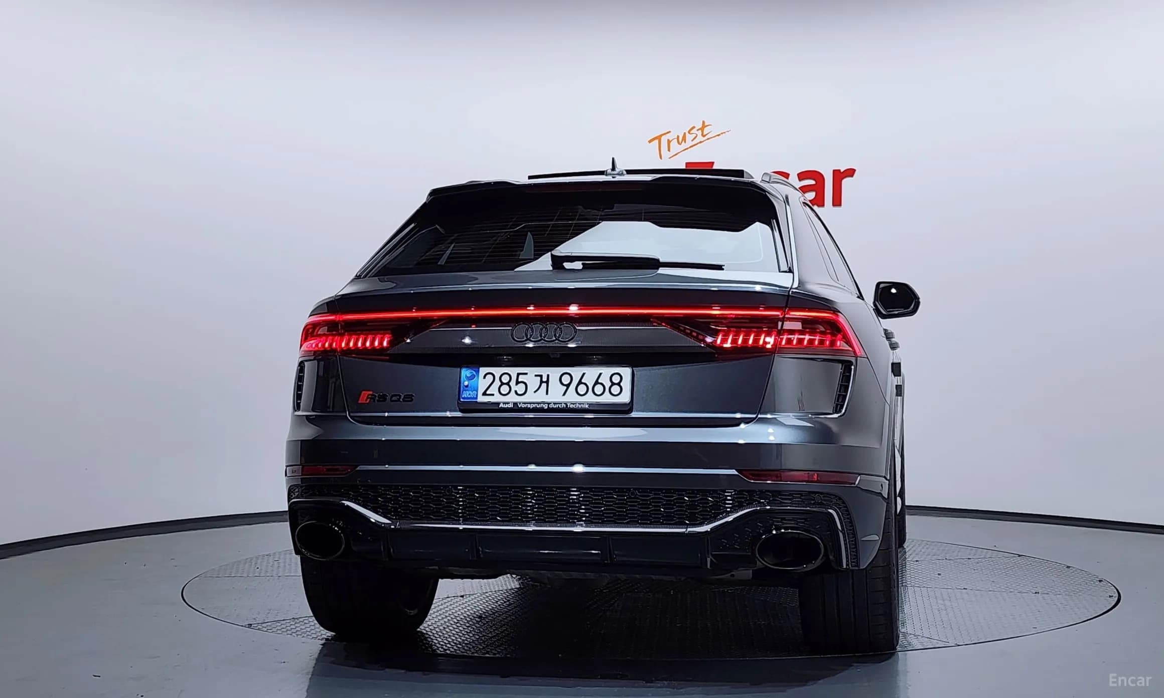 RSQ8 (4M)
