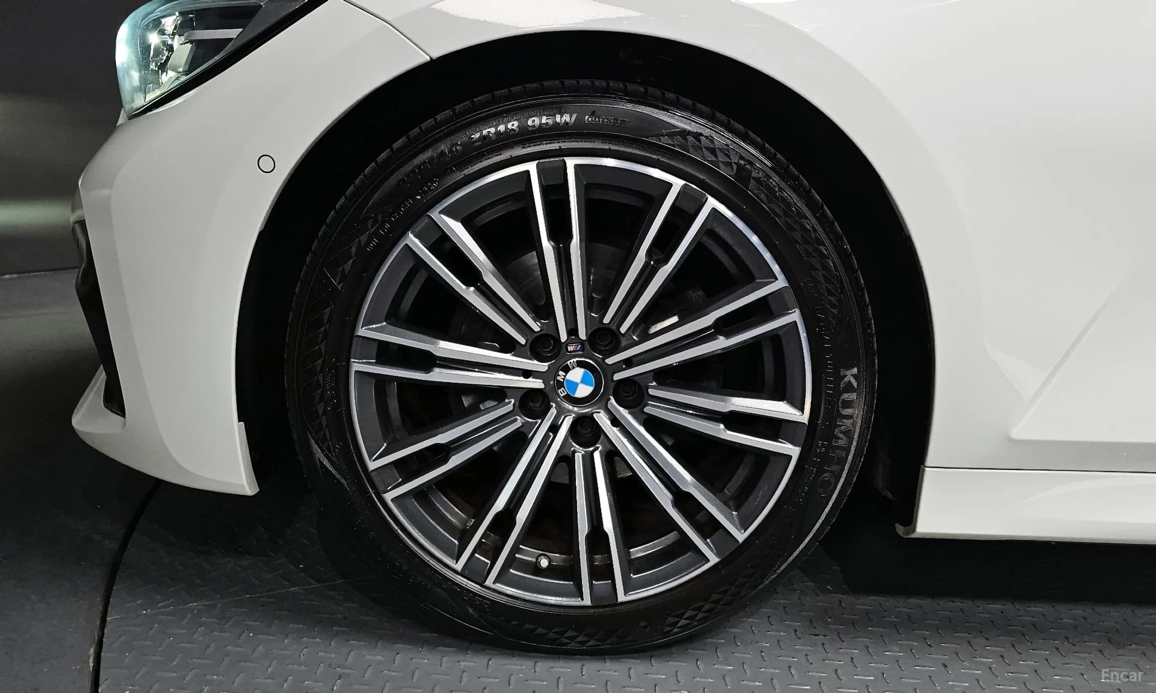 3 Series (G20)