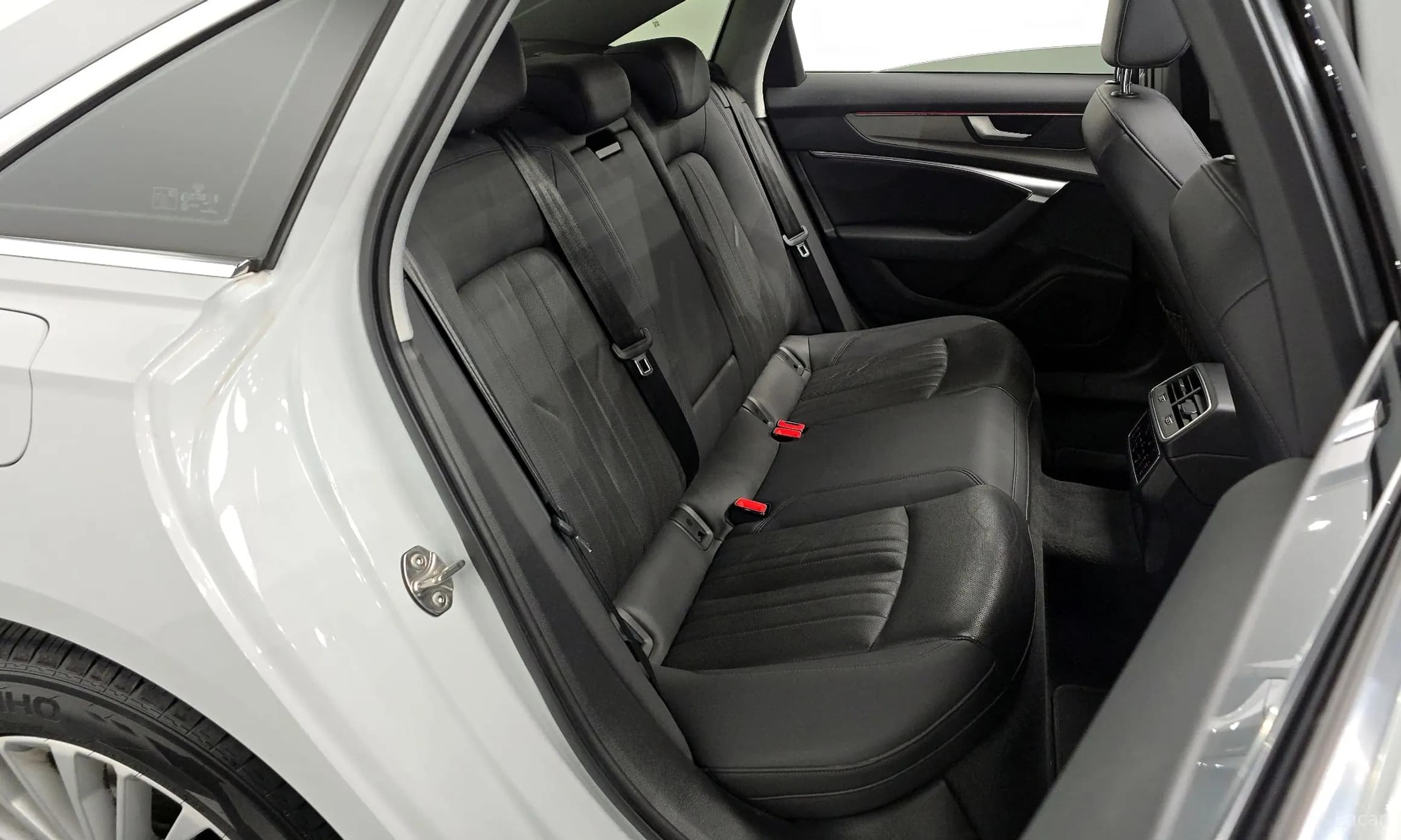 A6 (C8)
