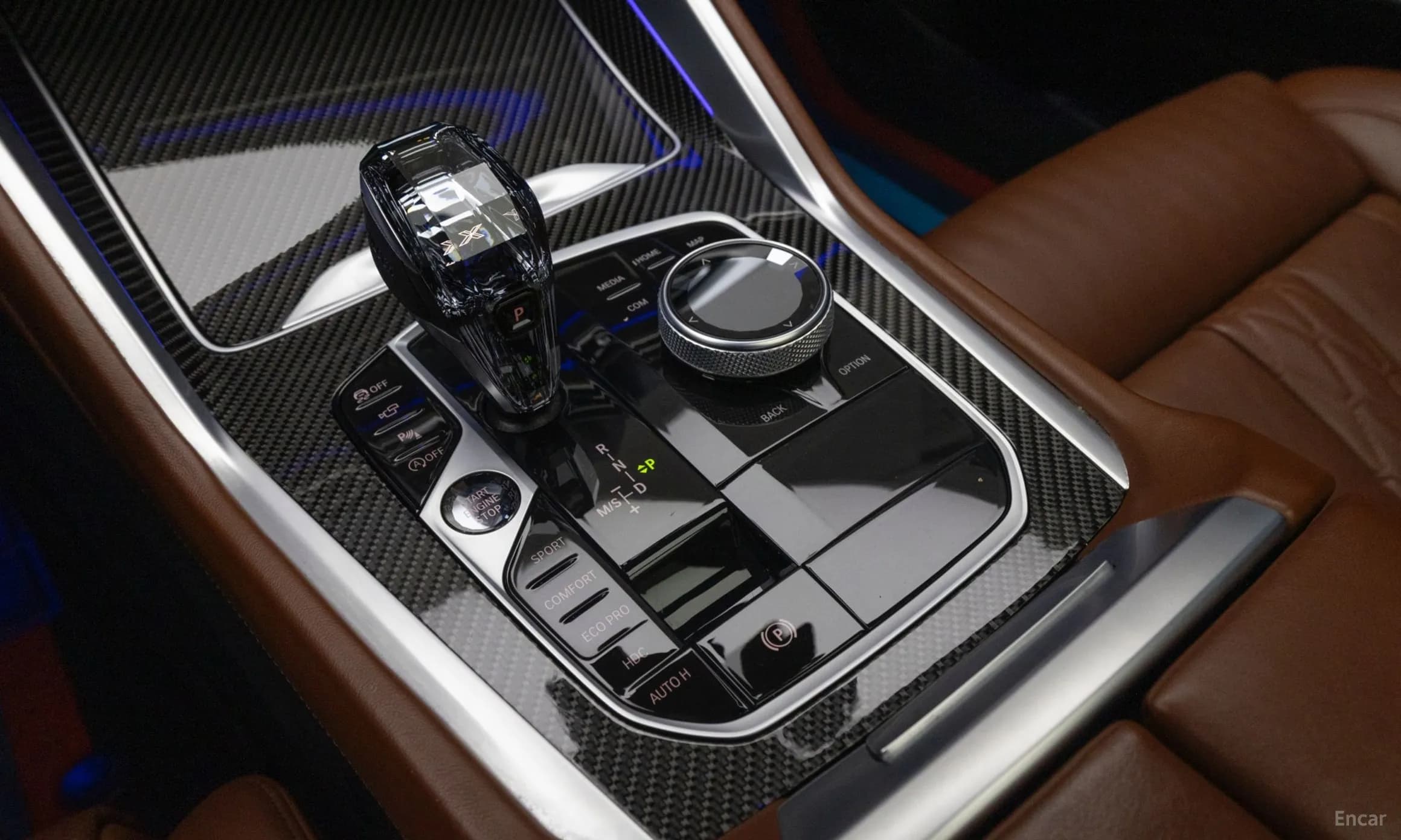 X6 (G06)