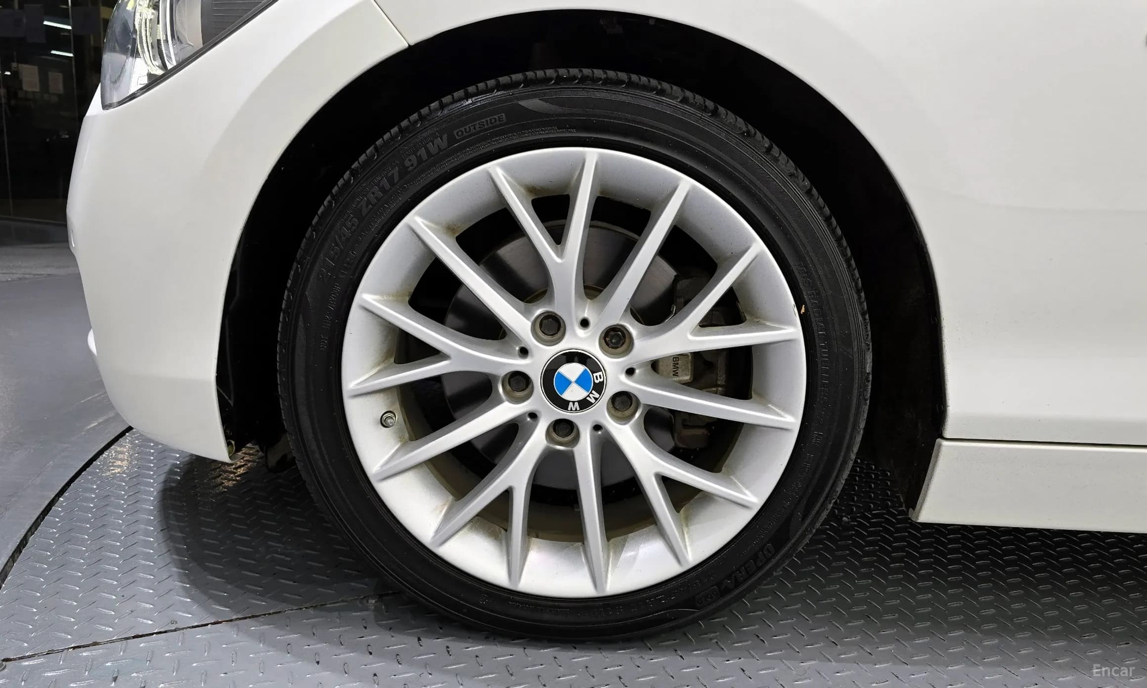 1 Series (F20)