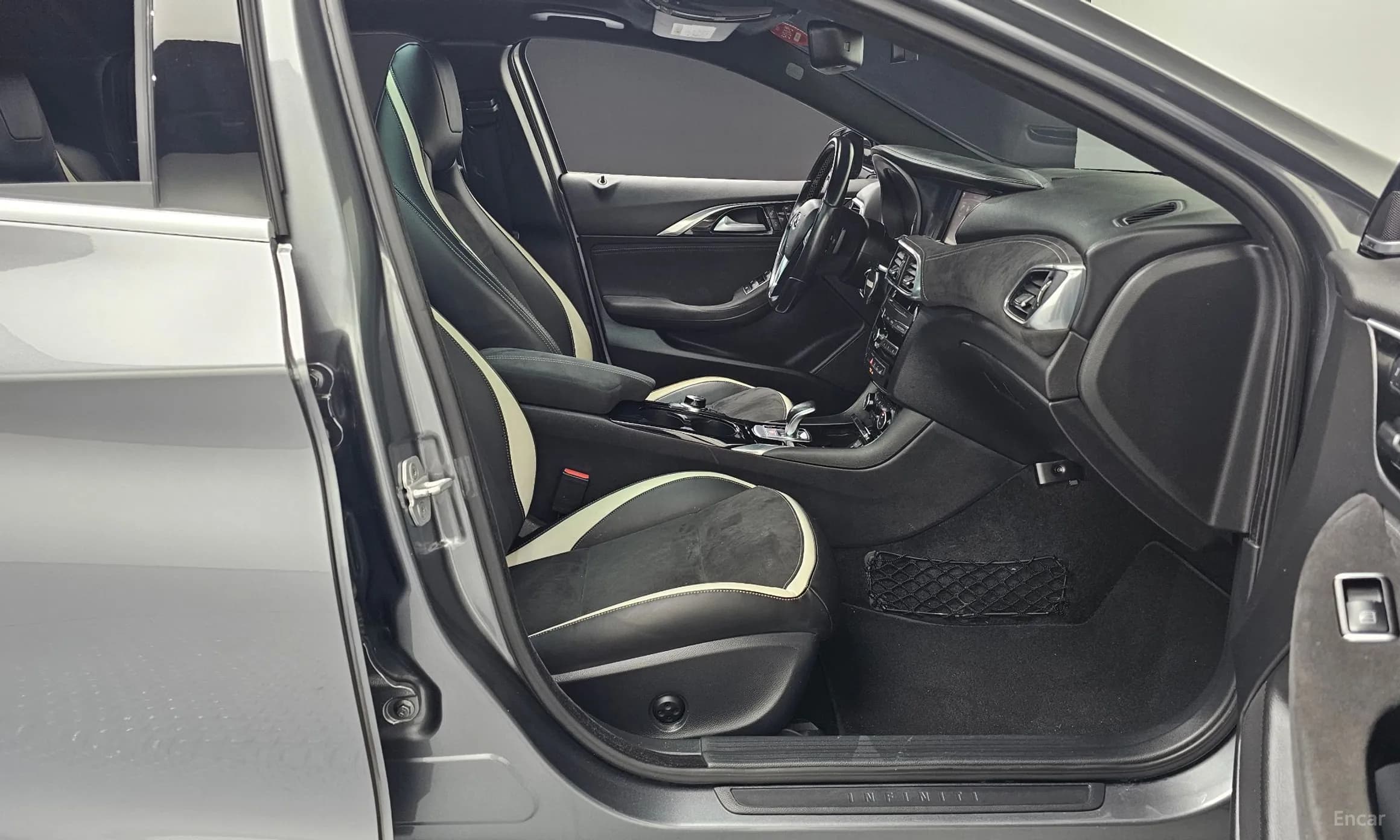 Q30