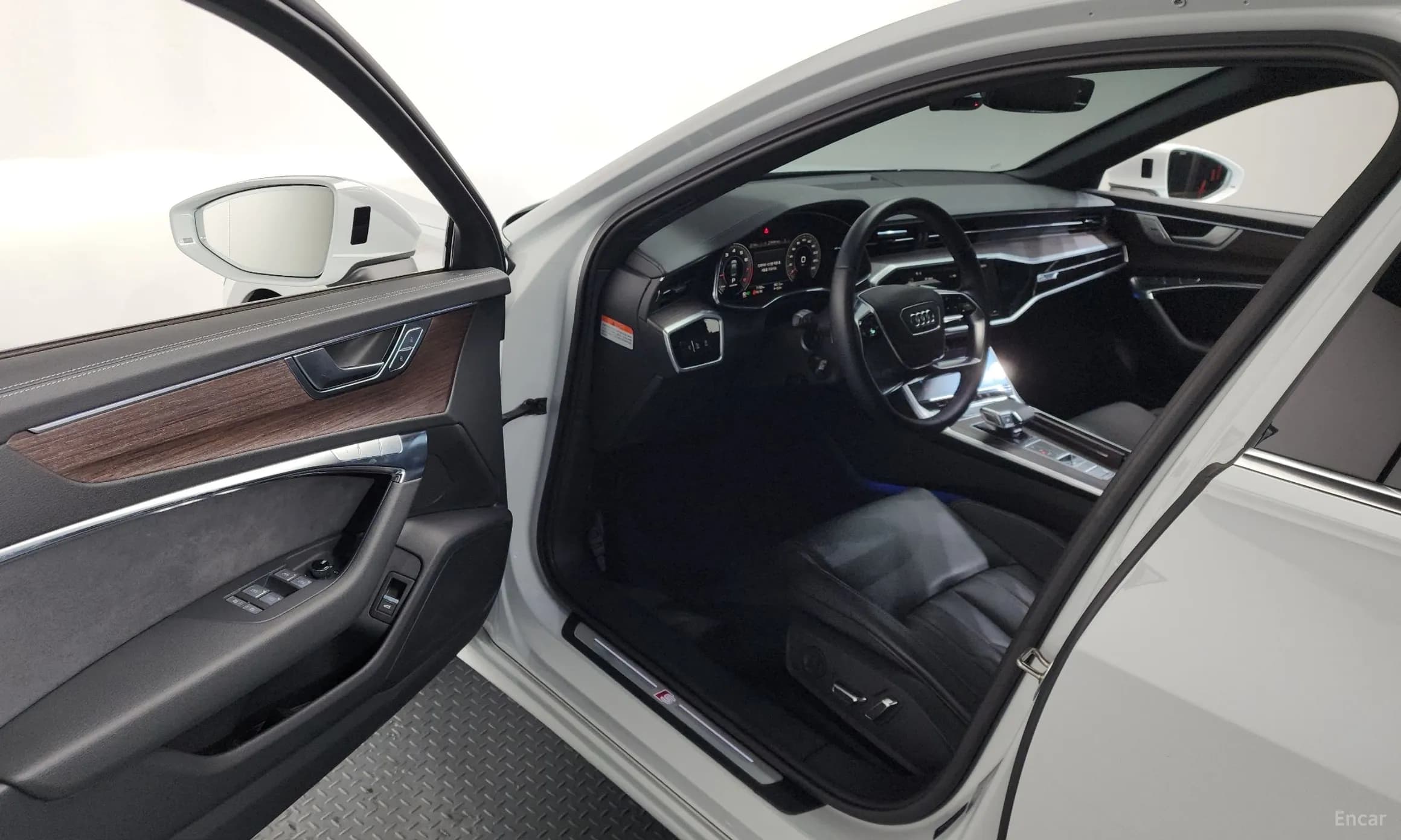 A6 (C8)