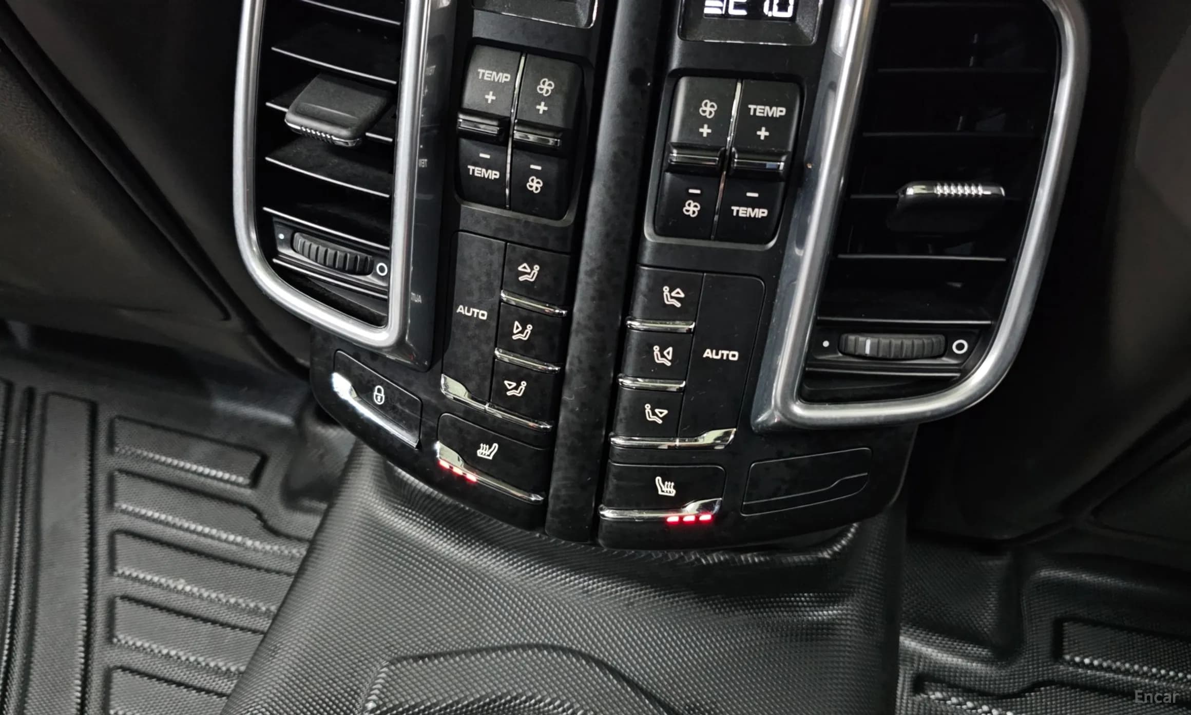 New Cayenne