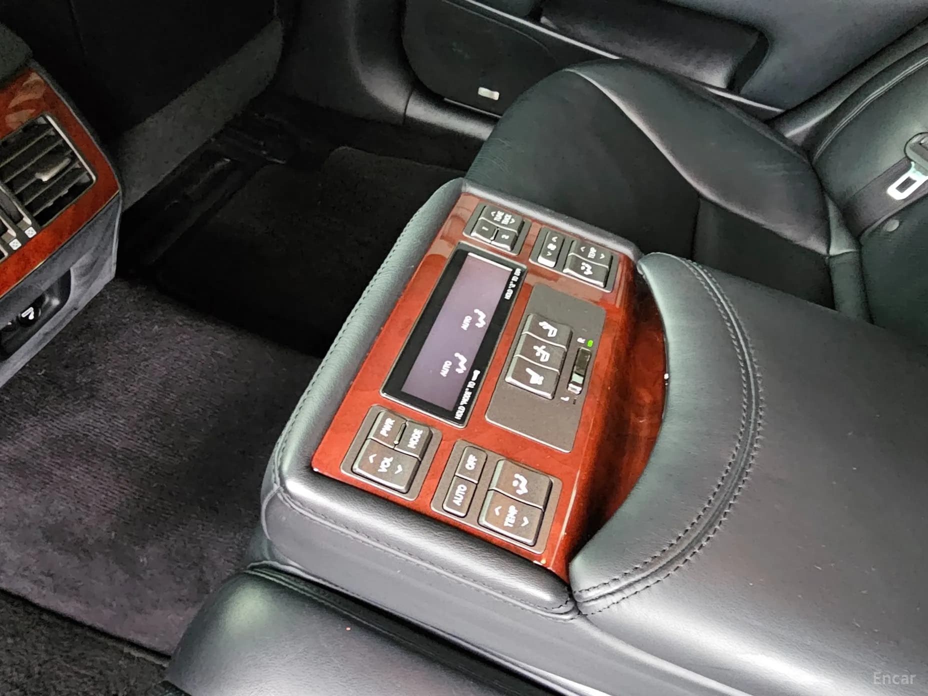 LS460