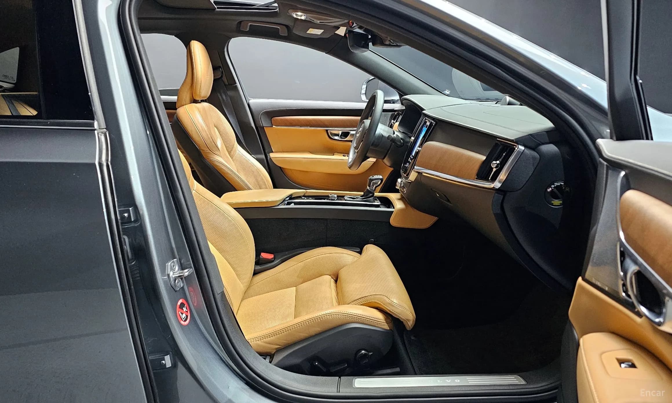 S90