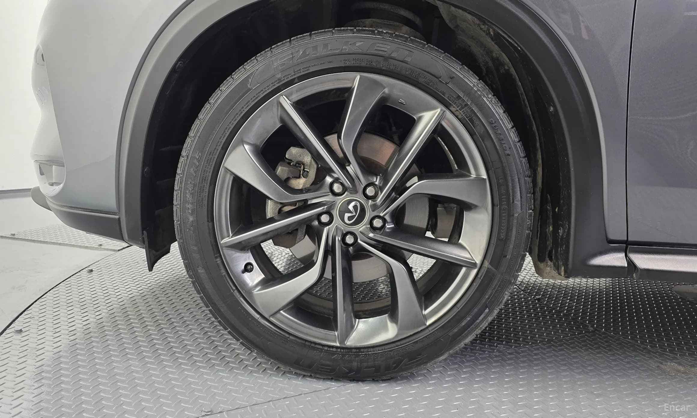 QX50 (P71A)