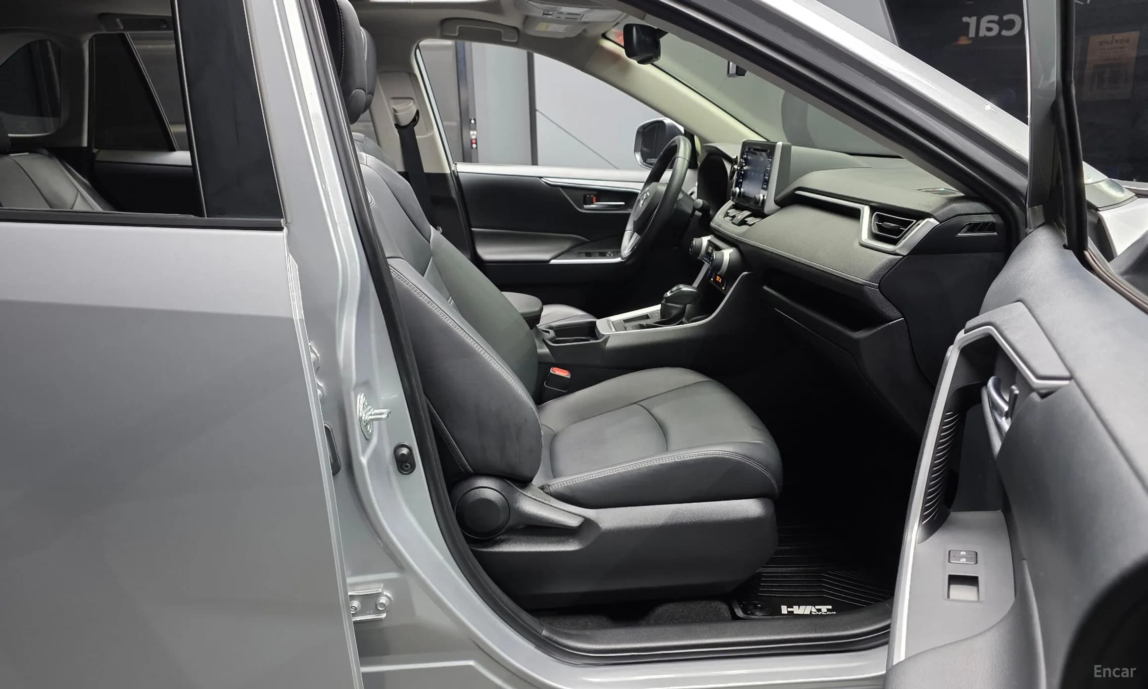 RAV4 5th Generation