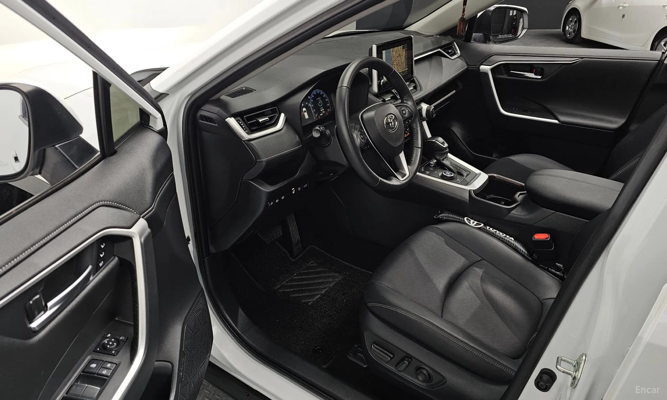 RAV4 5th Generation