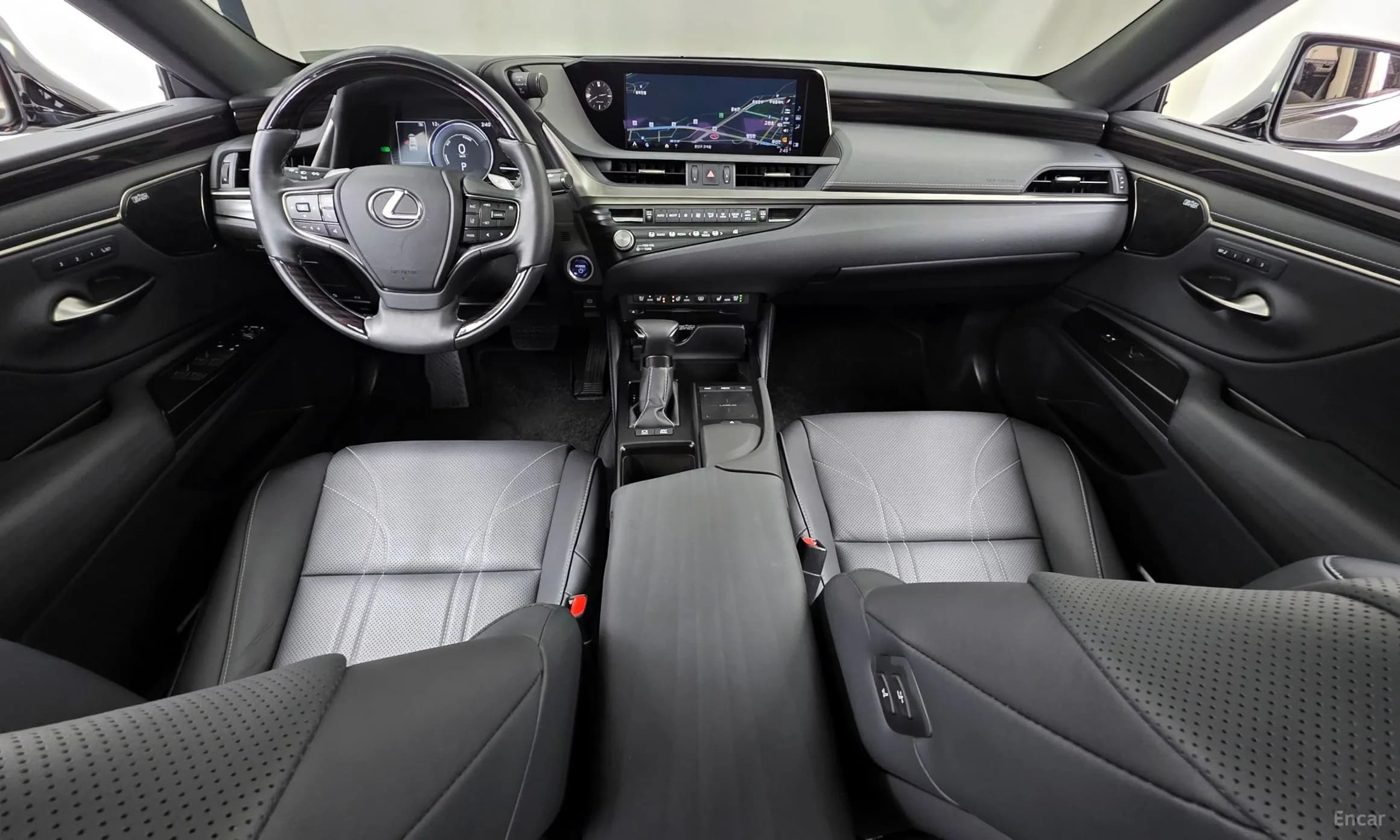 ES300h 7th Generation