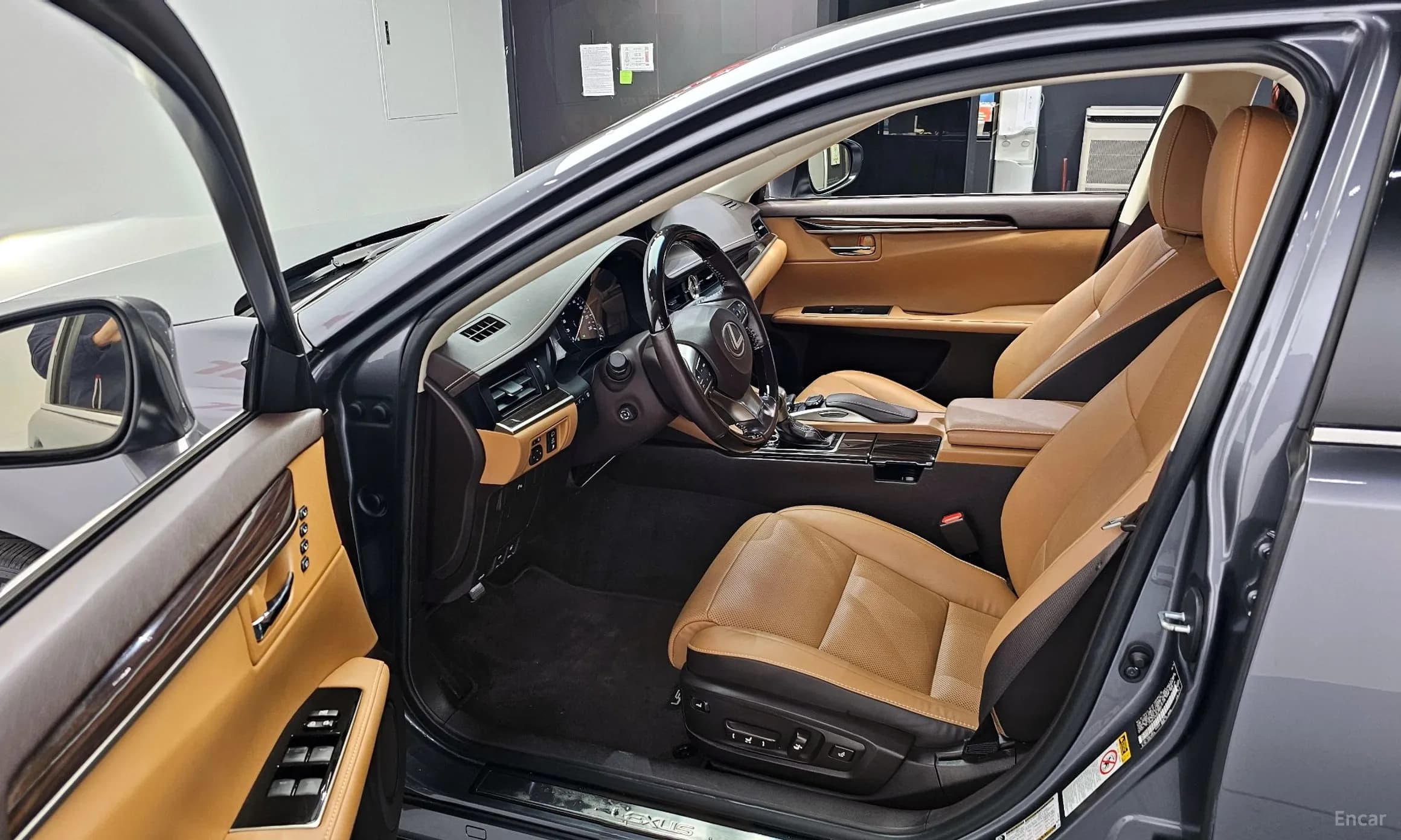 New ES300h