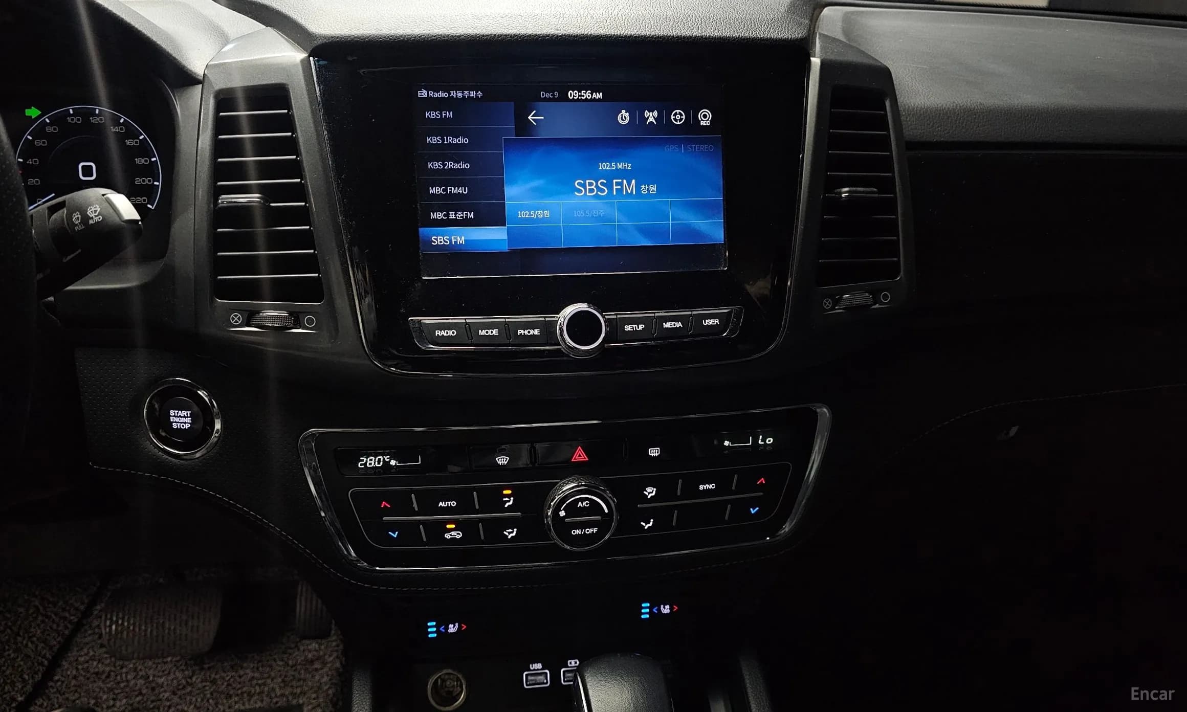 Rexton Sports Khan