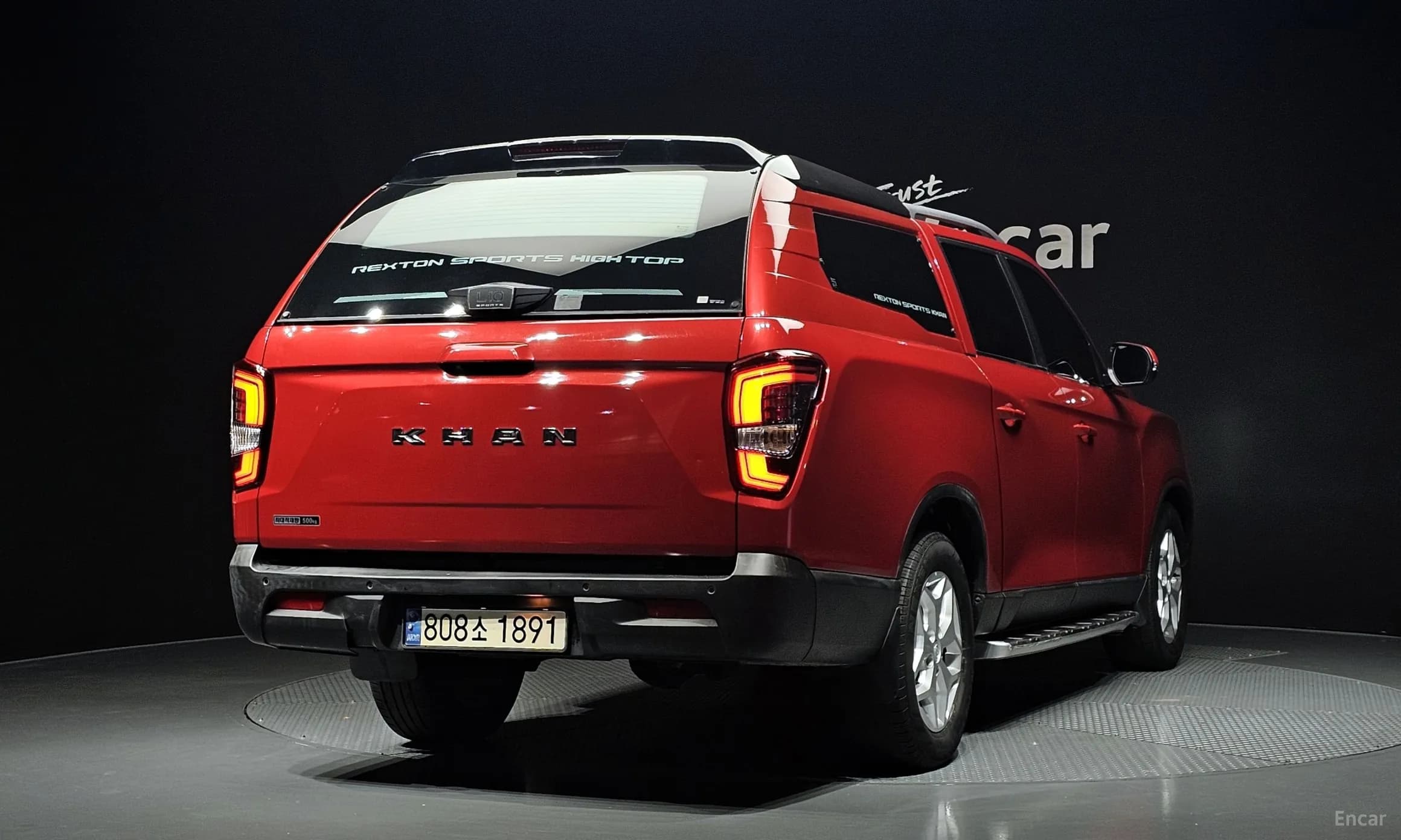 Rexton Sports Khan