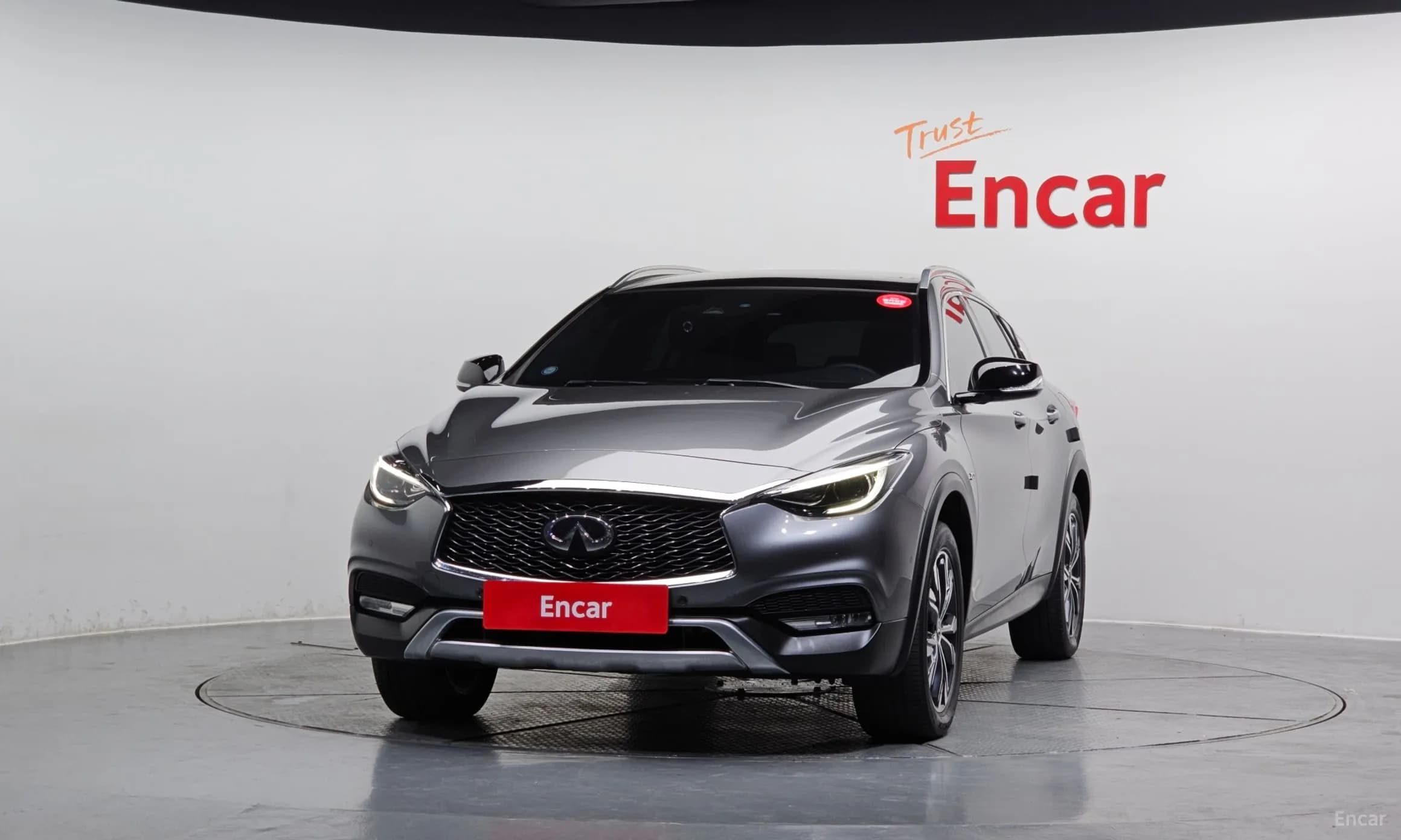 QX30