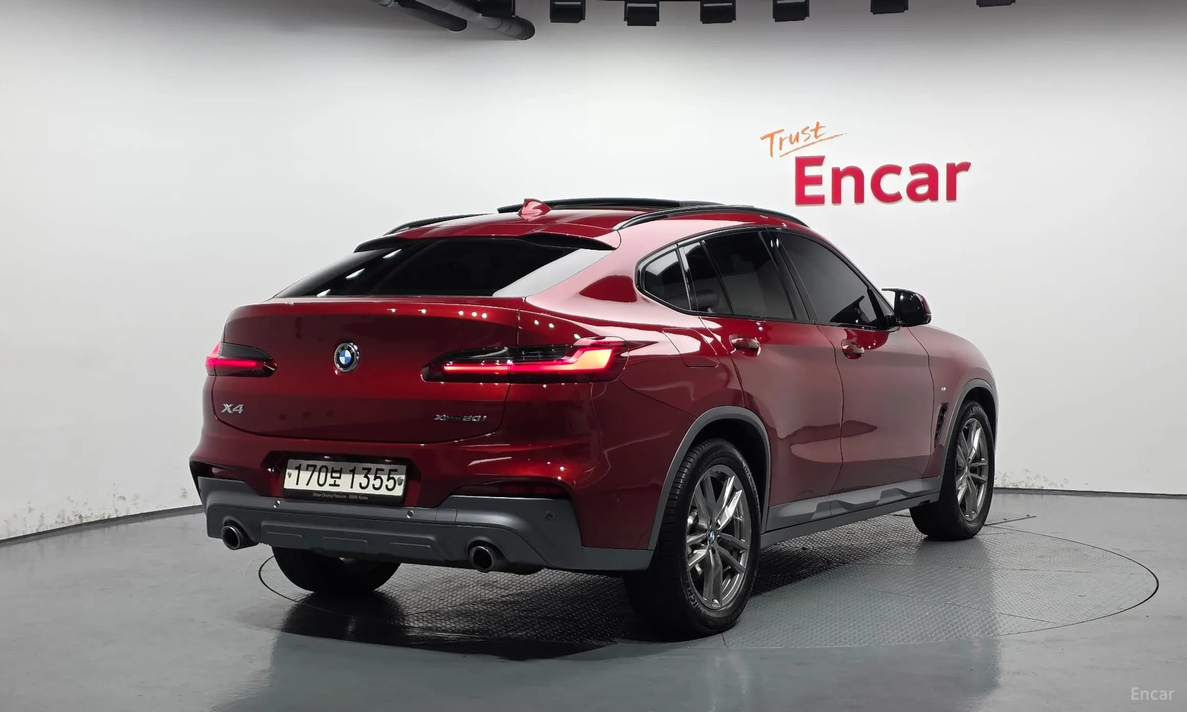 X4 (G02)