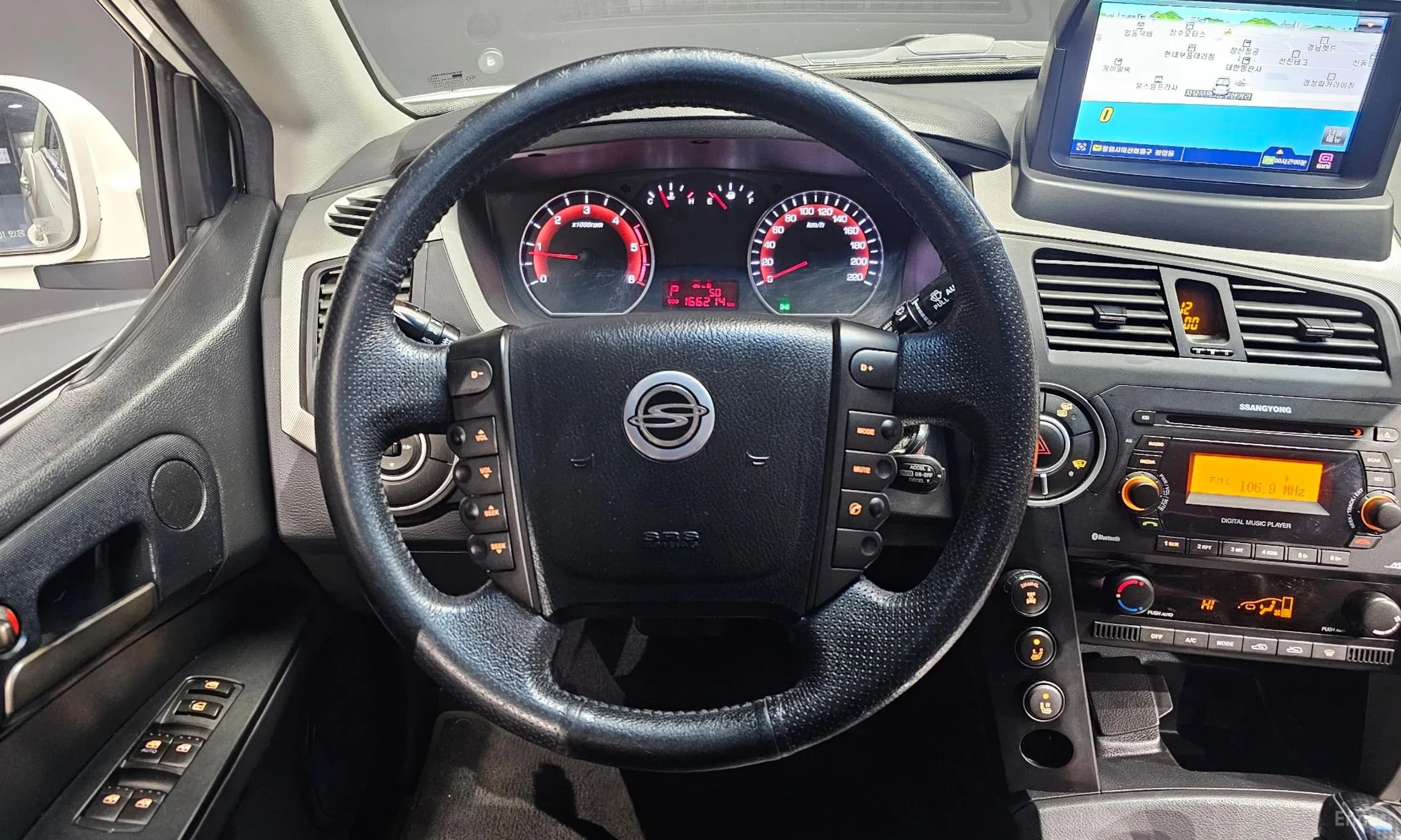 Korando Sports