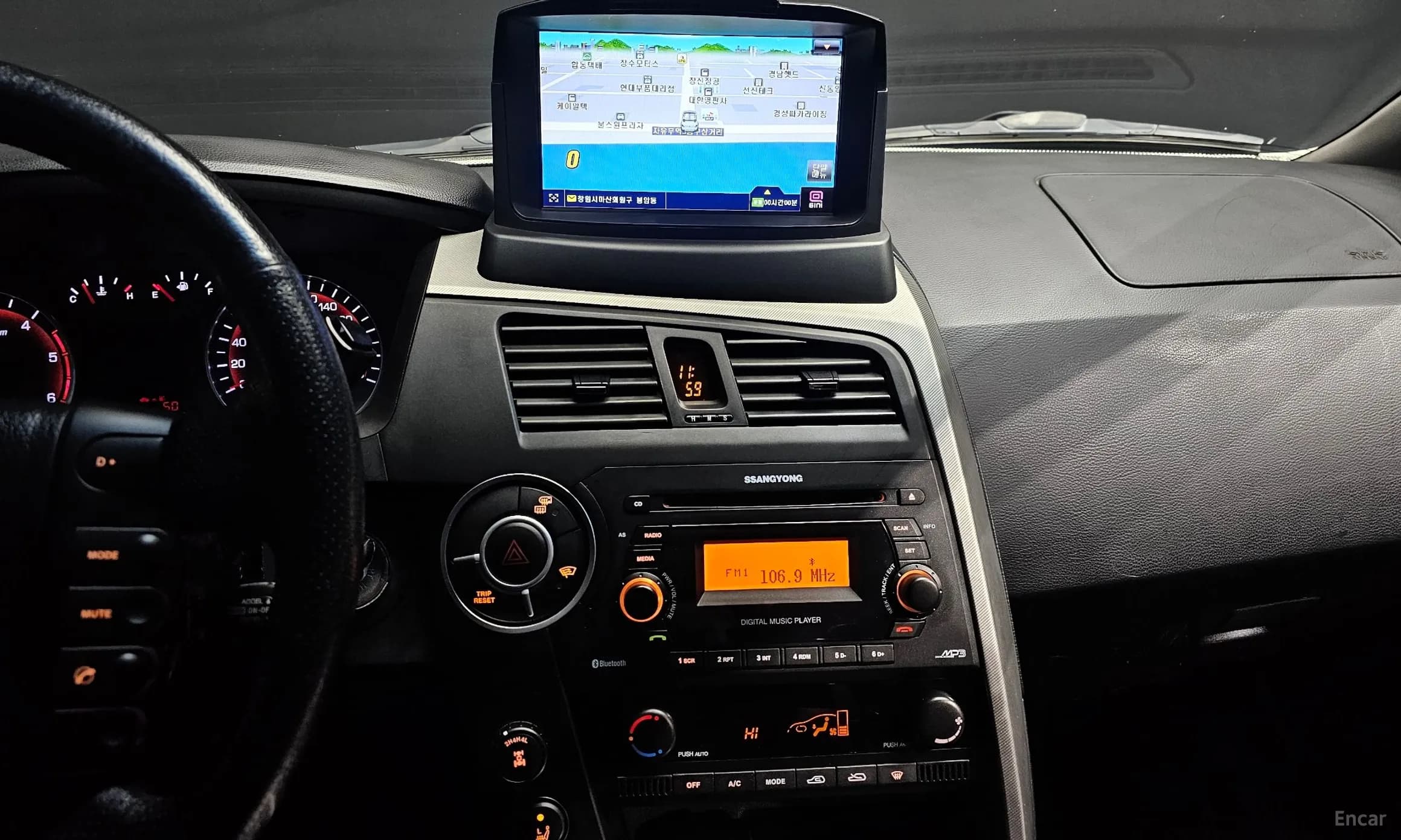 Korando Sports