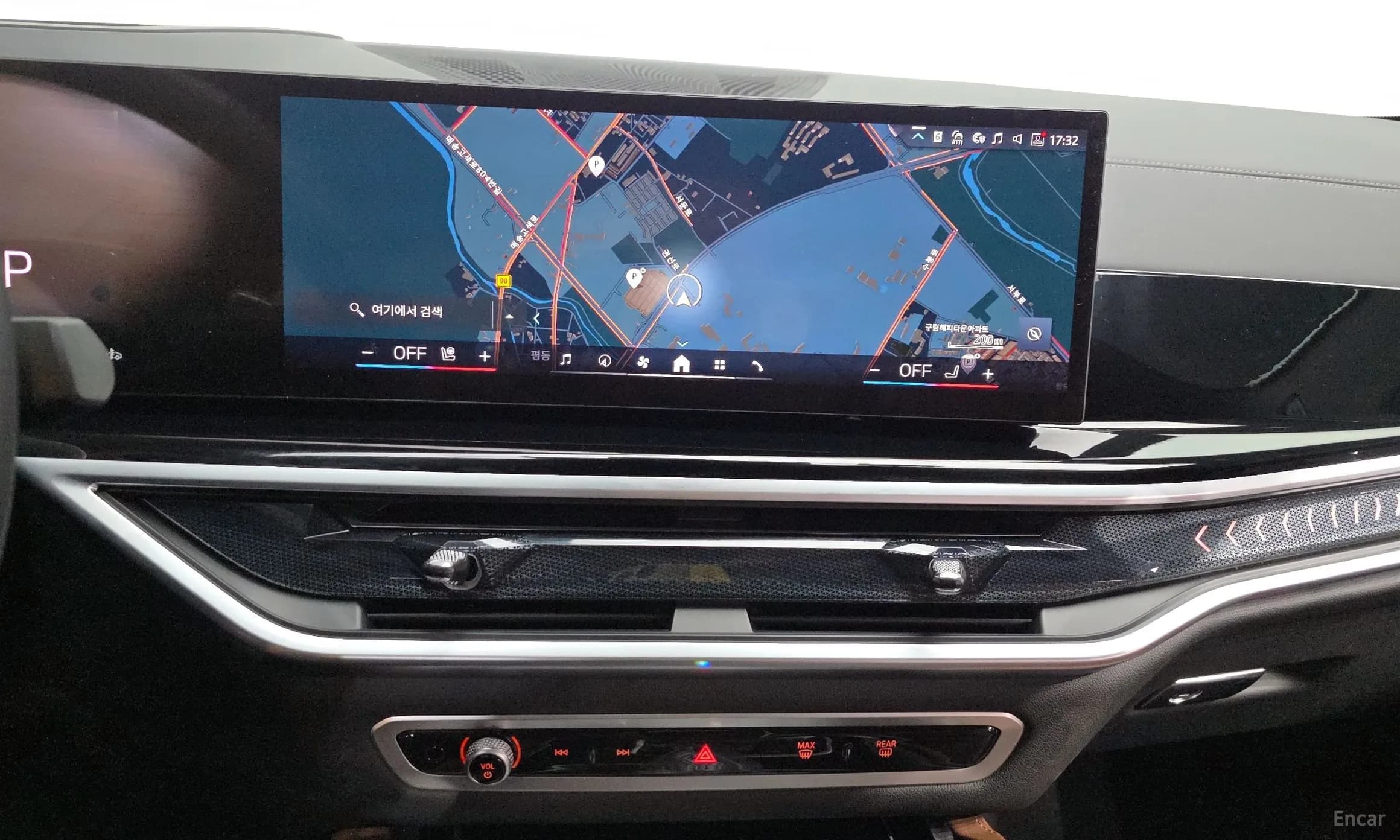 X6 (G06)