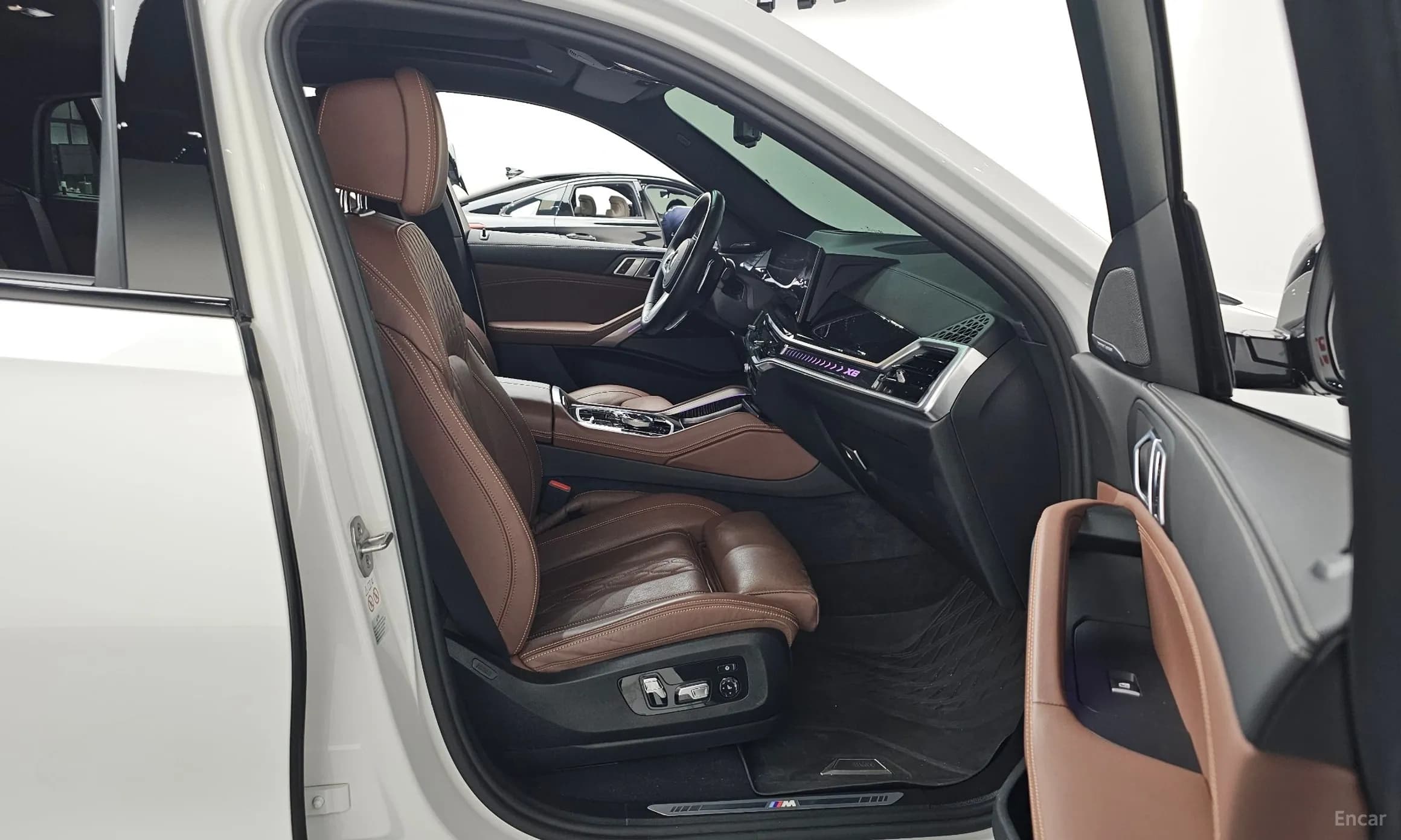 X6 (G06)