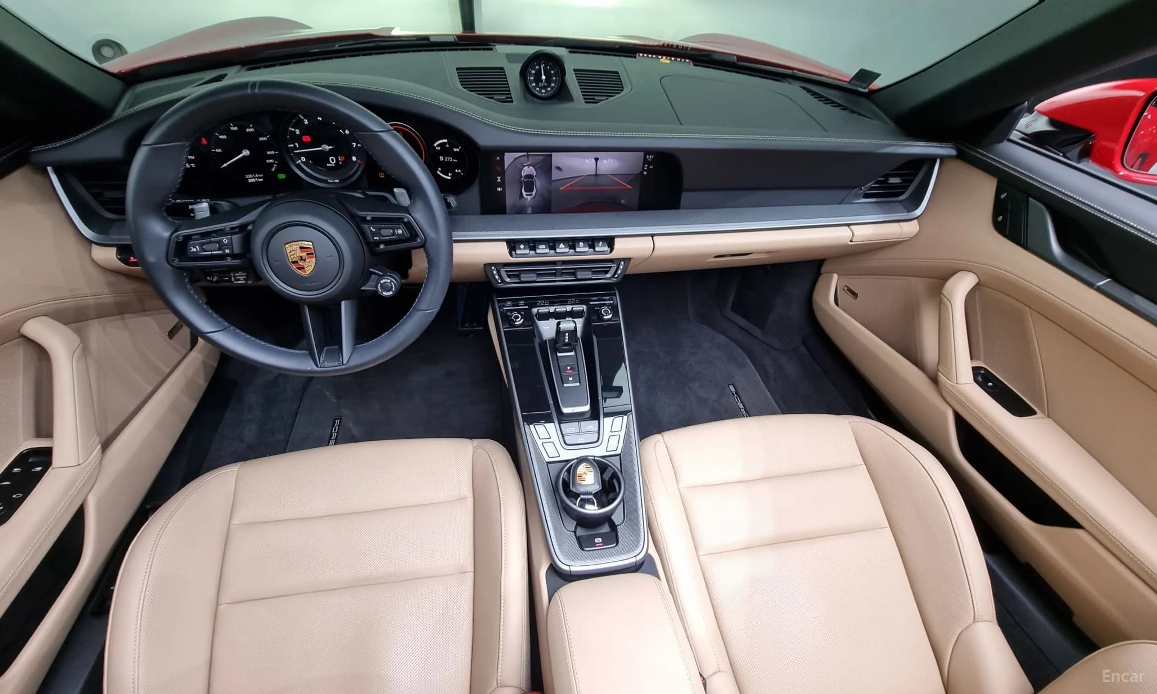 911 (992)