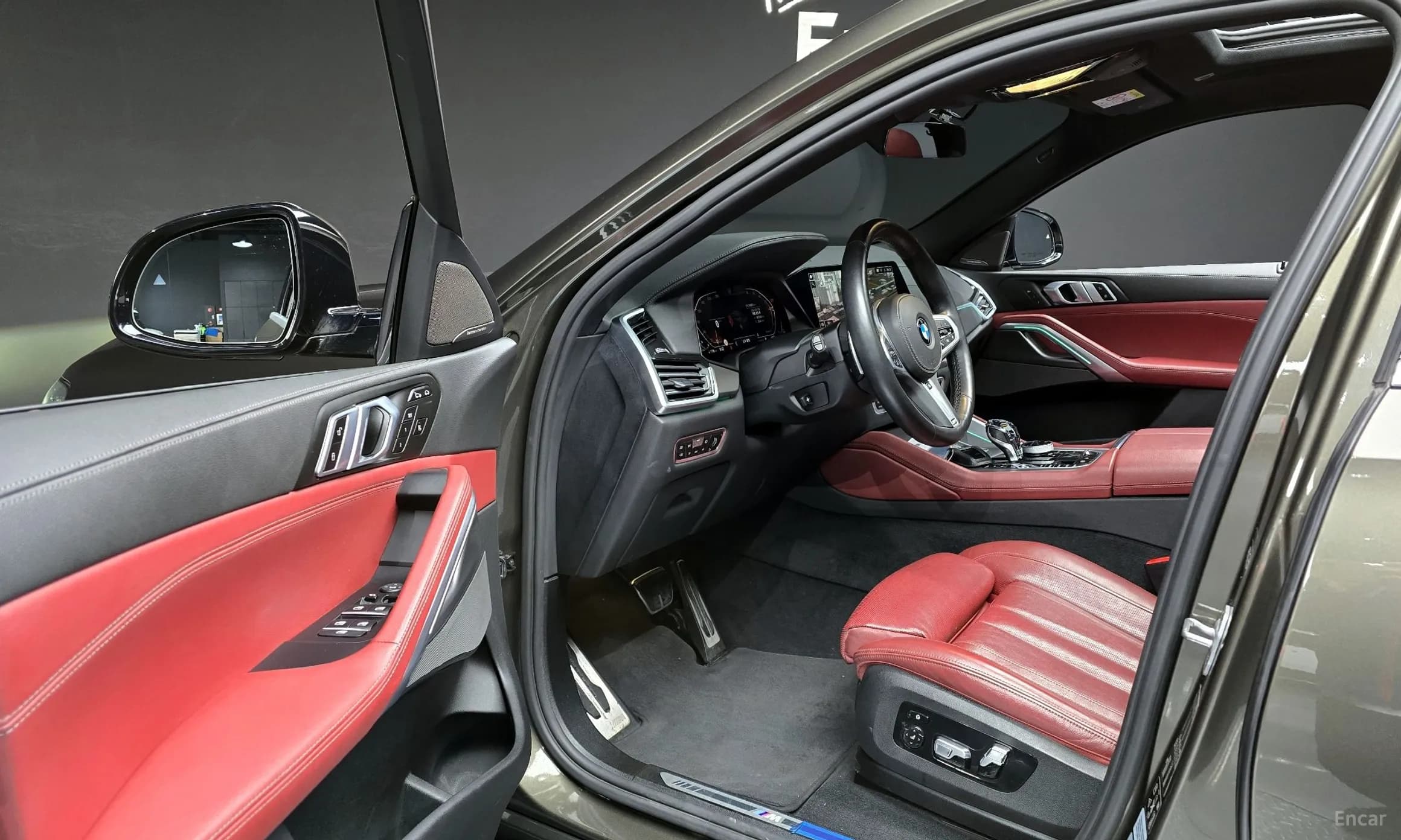 X6 (G06)