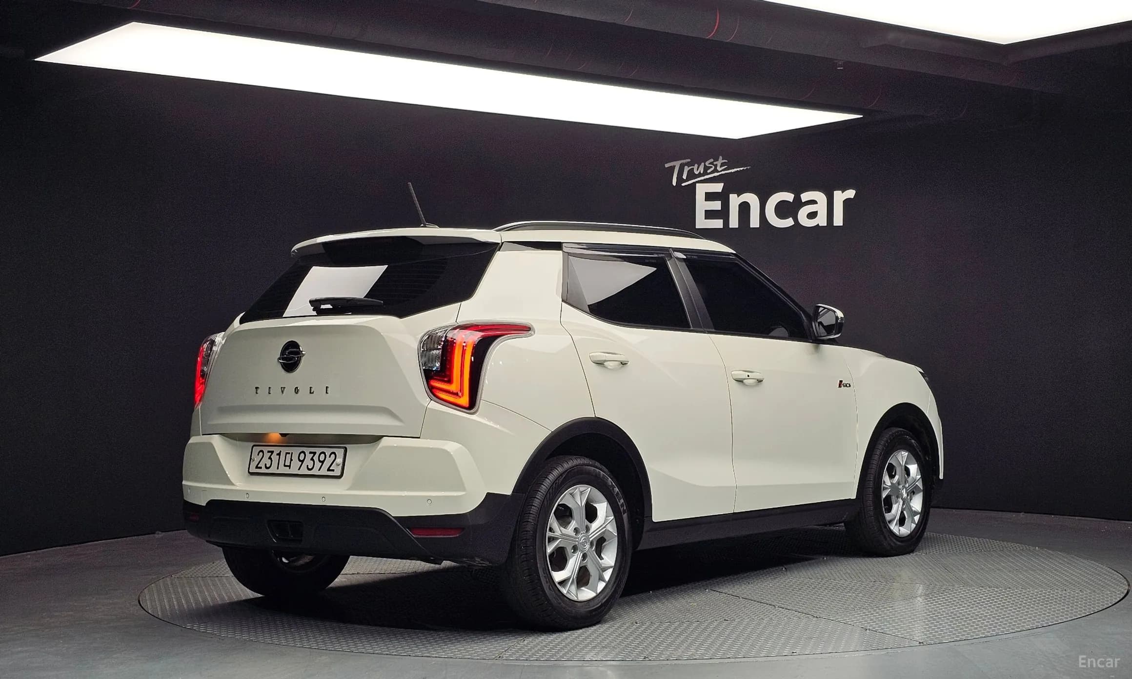 Berry New Tivoli