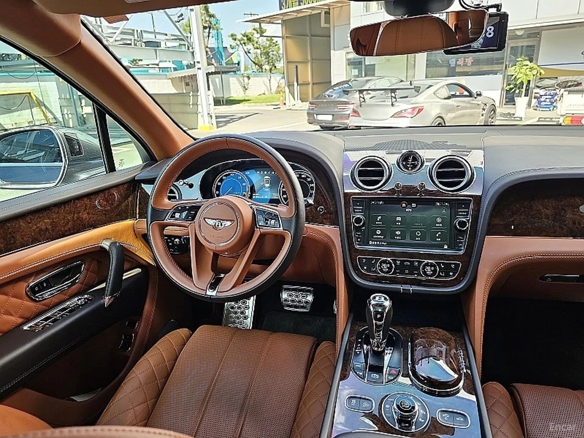 Bentayga