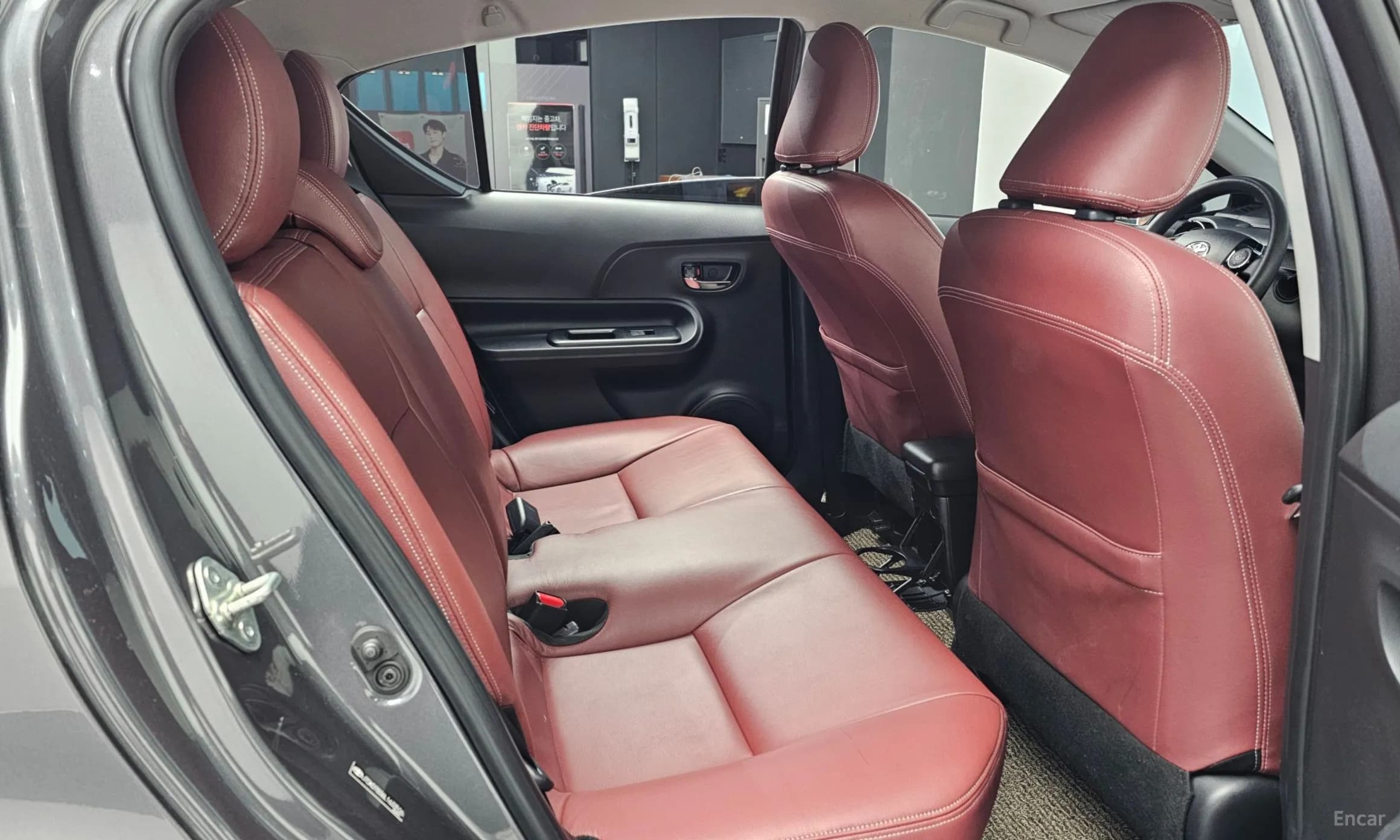 Prius C